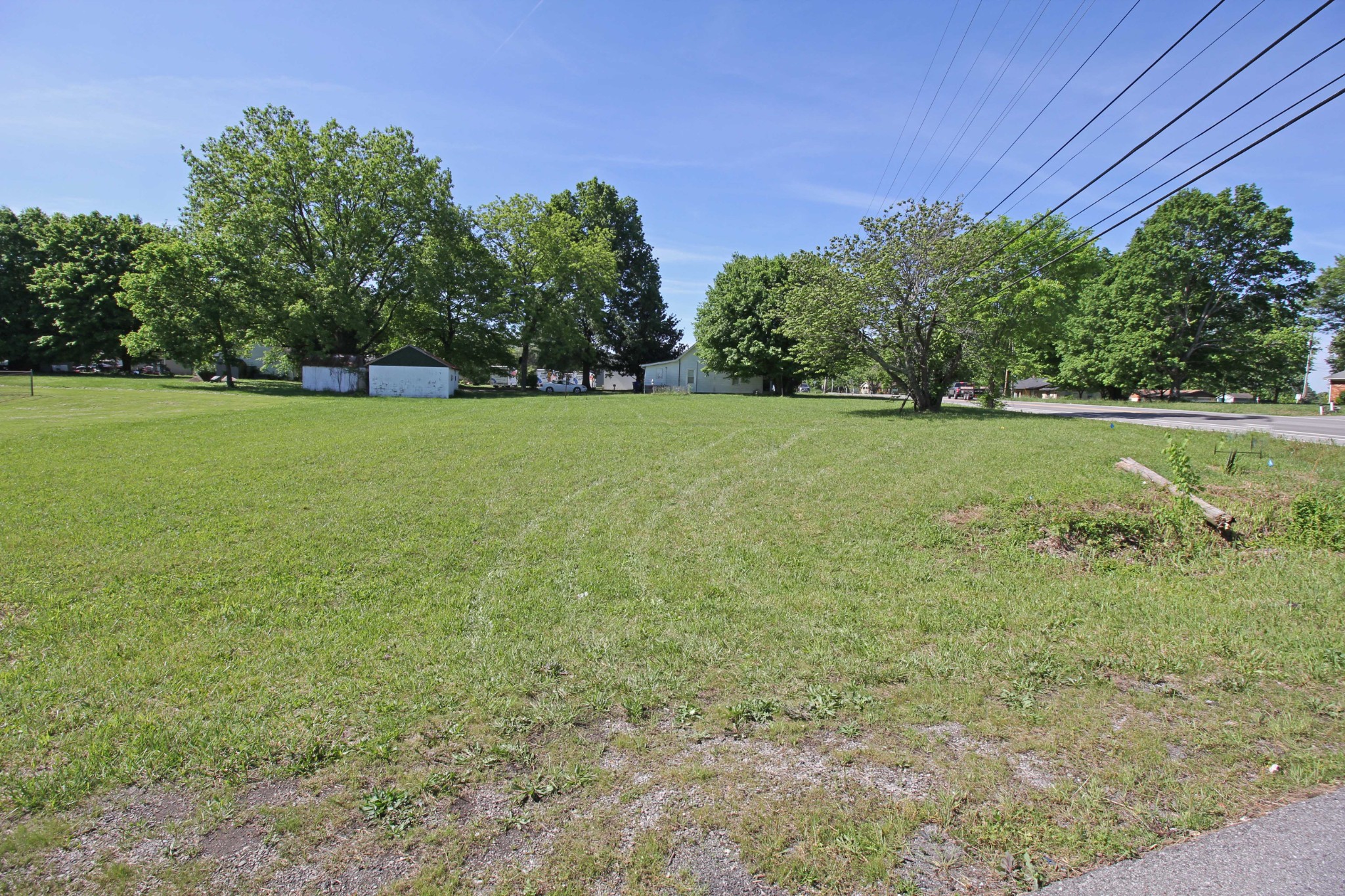 2612 Hwy 31w Property Photo 5