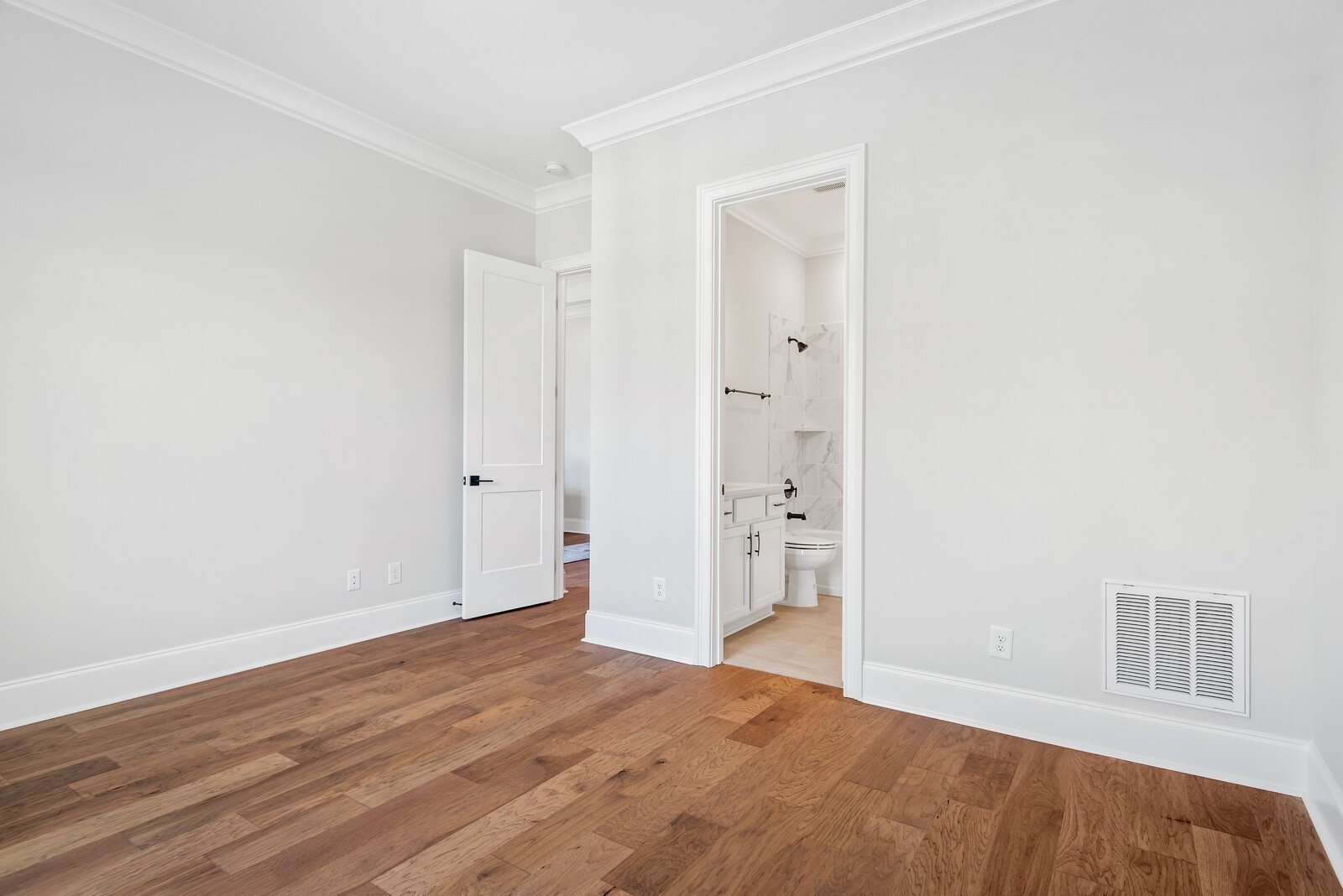 7205 Florim Court Property Photo 10