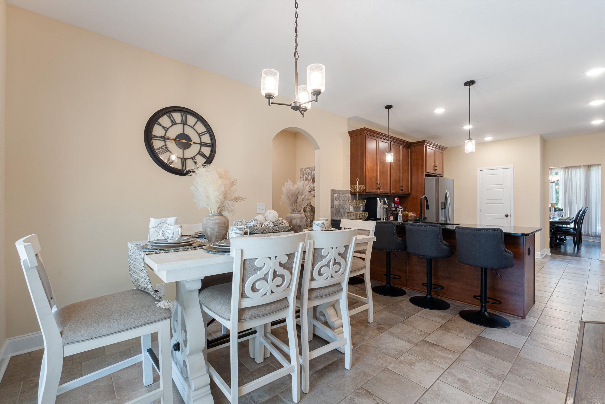 823 Shady Bluff Trail Property Photo 15