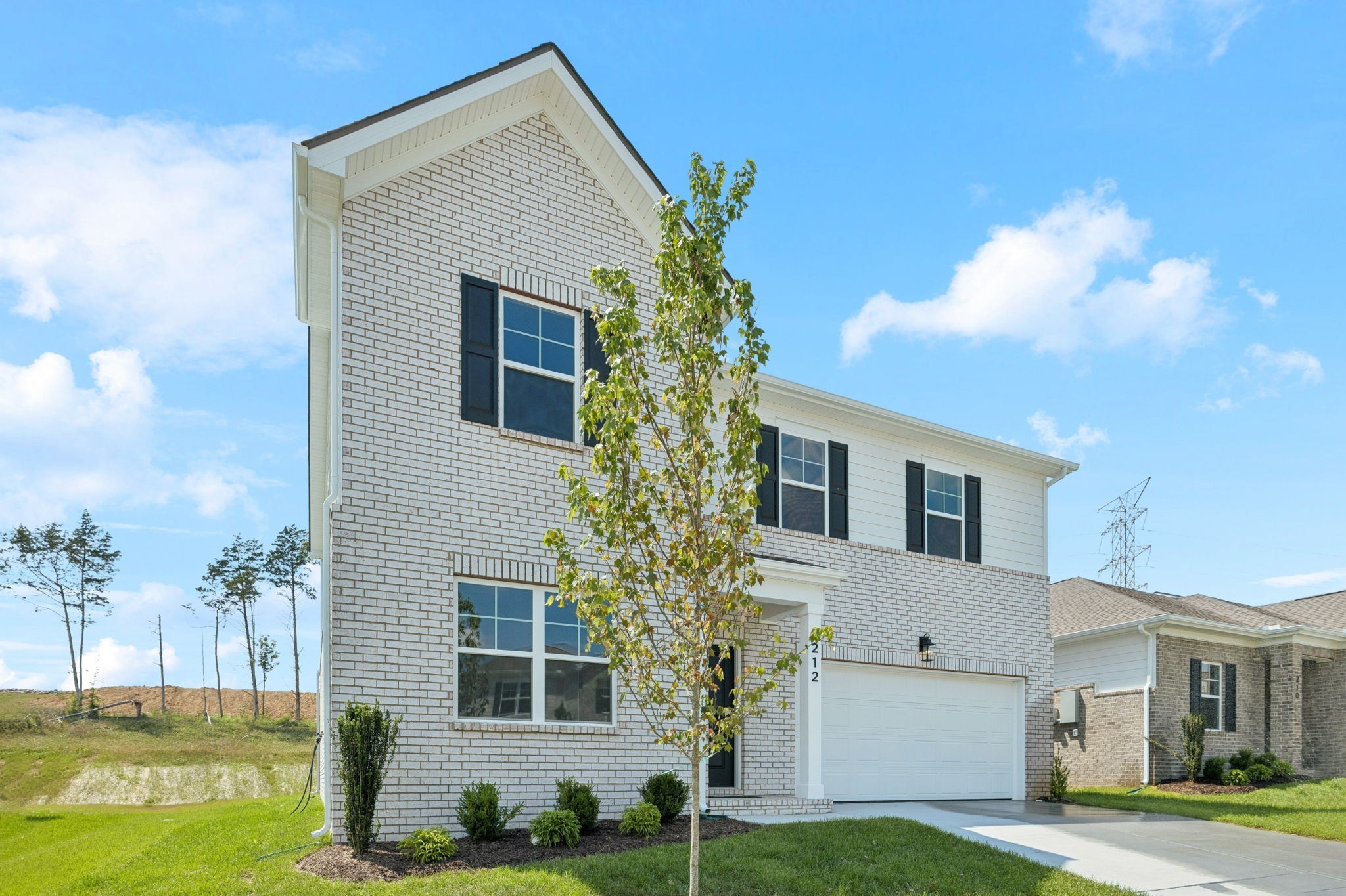 212 Limestone Way Property Photo 4