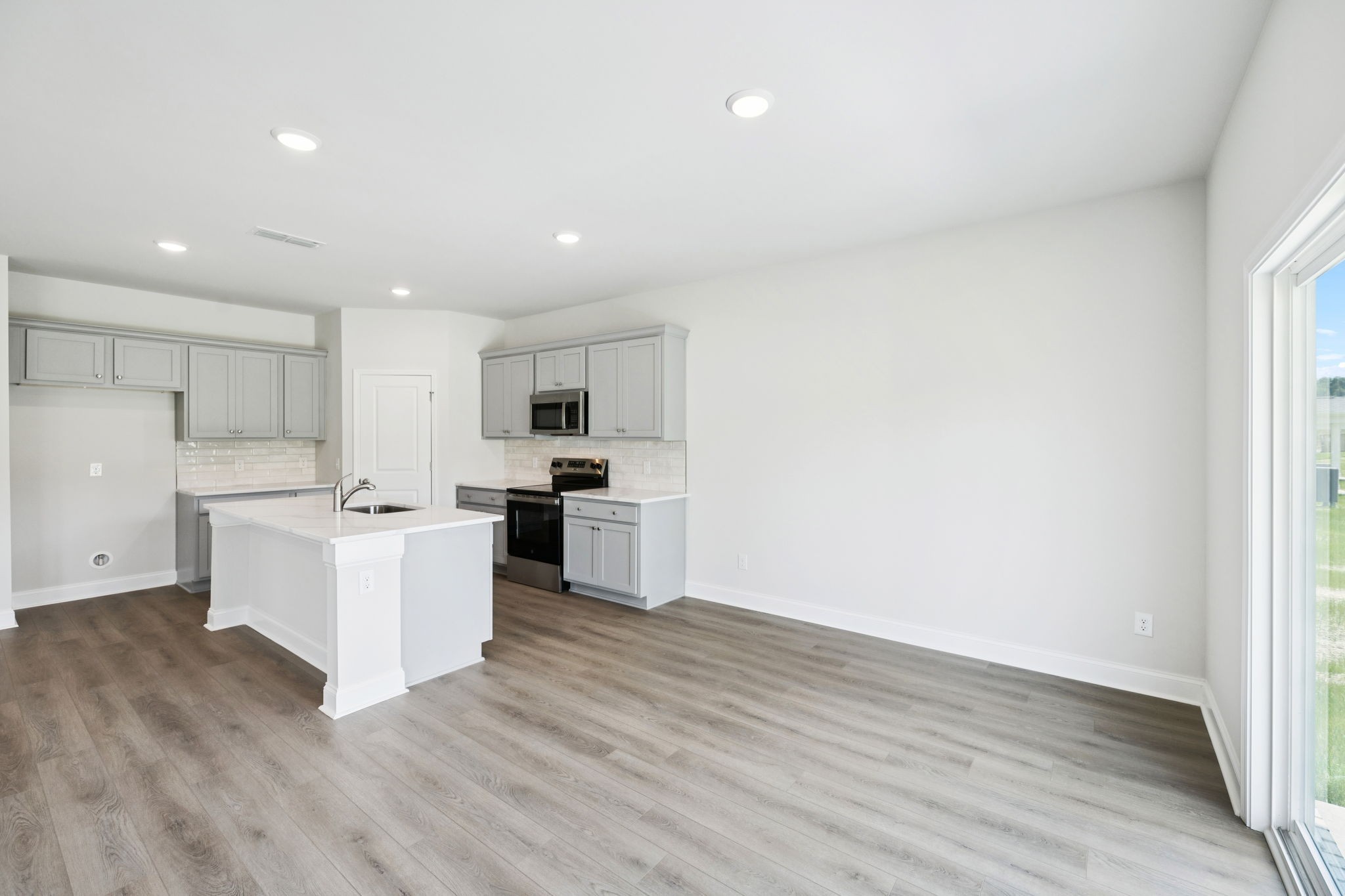 212 Limestone Way Property Photo 20