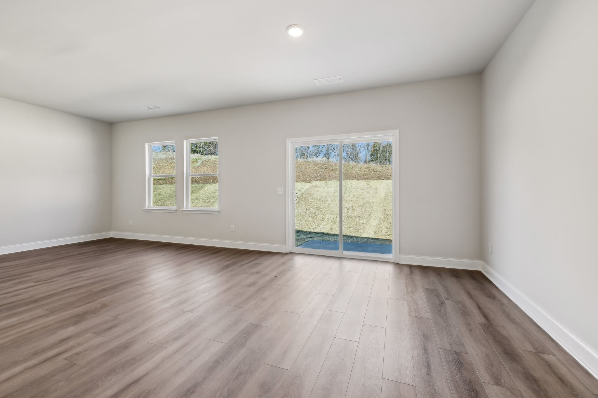209 Limestone Way Property Photo 5