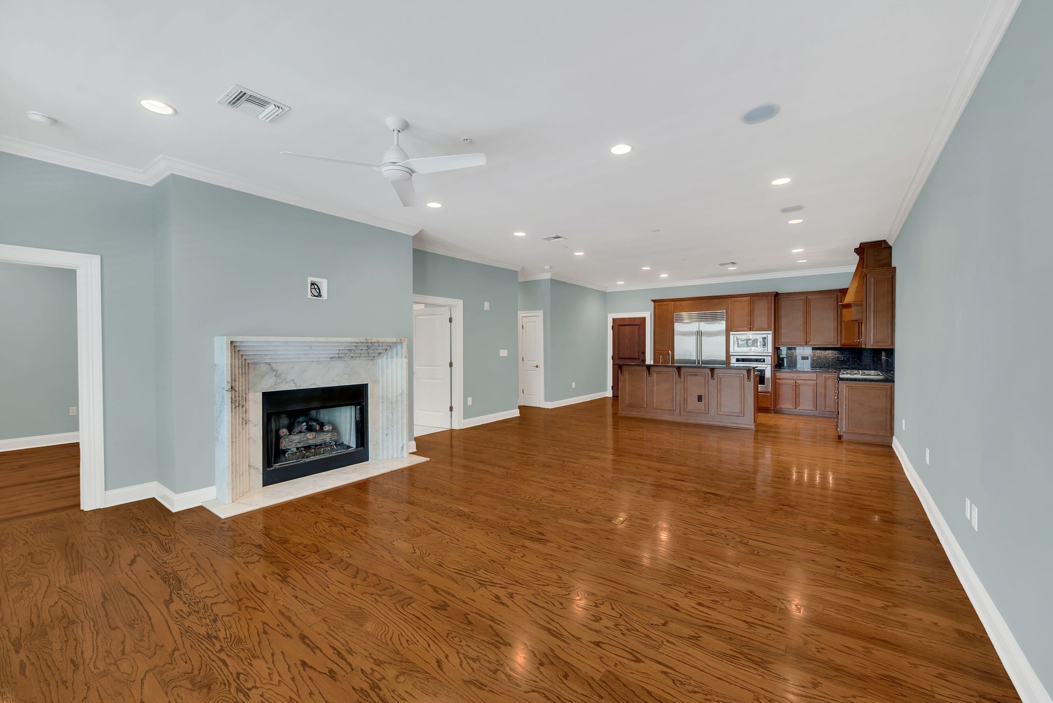 2411 Crestmoor Rd Property Photo 7