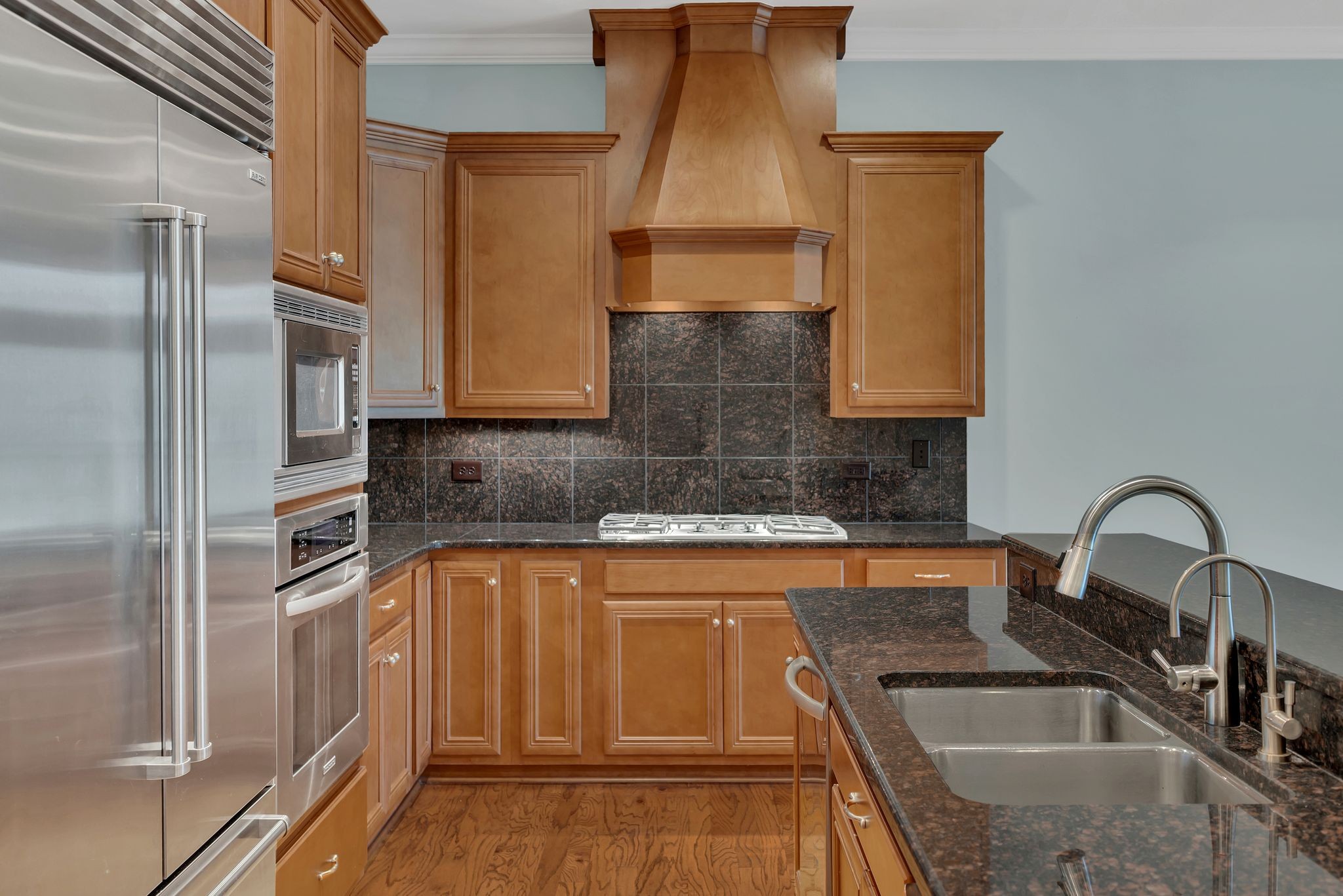2411 Crestmoor Rd Property Photo 11
