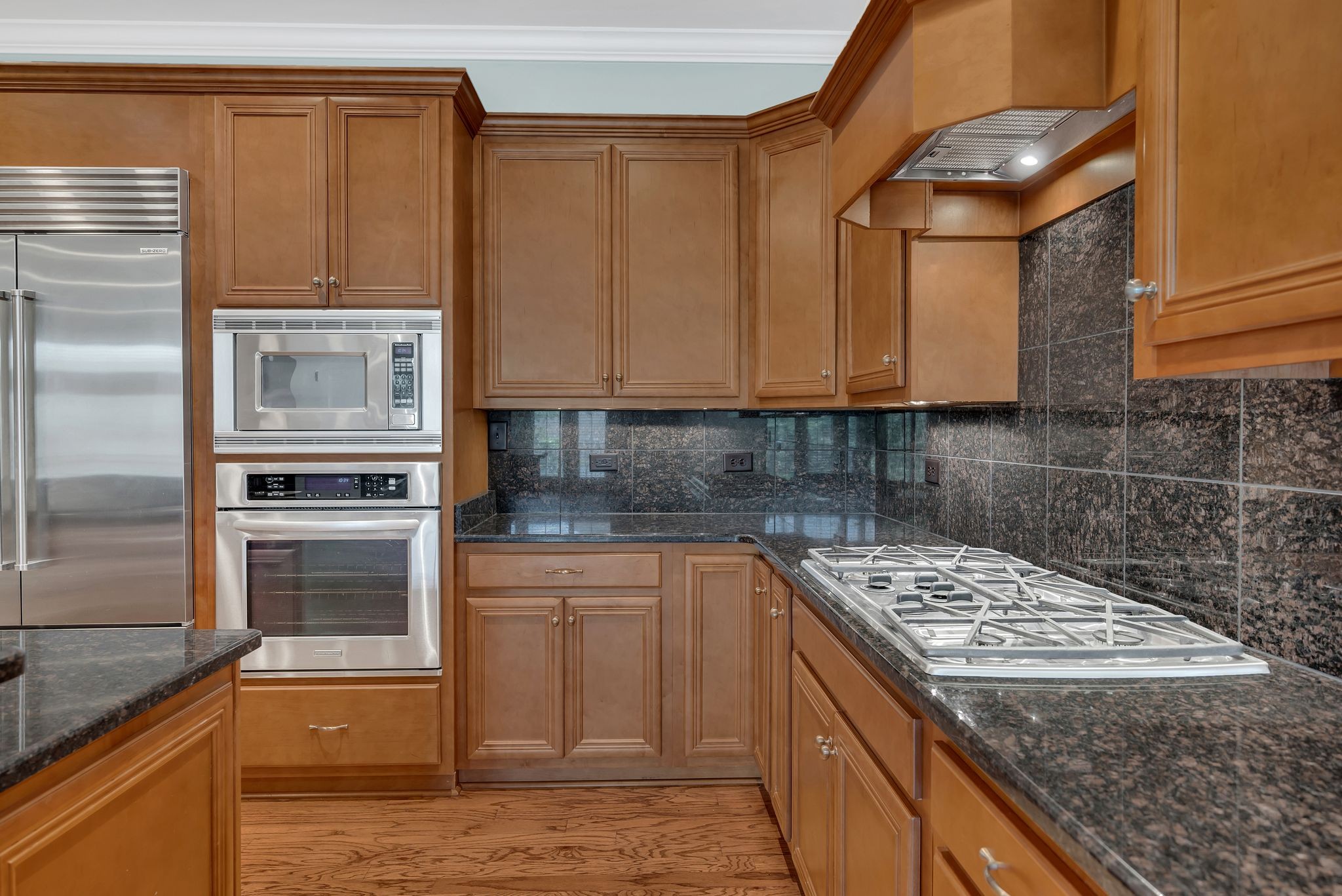 2411 Crestmoor Rd Property Photo 12