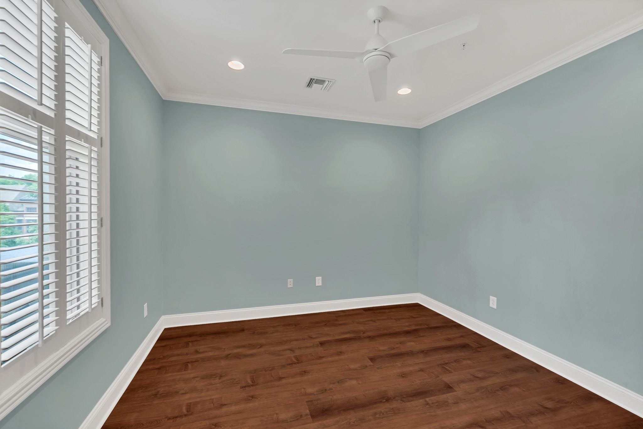 2411 Crestmoor Rd Property Photo 15