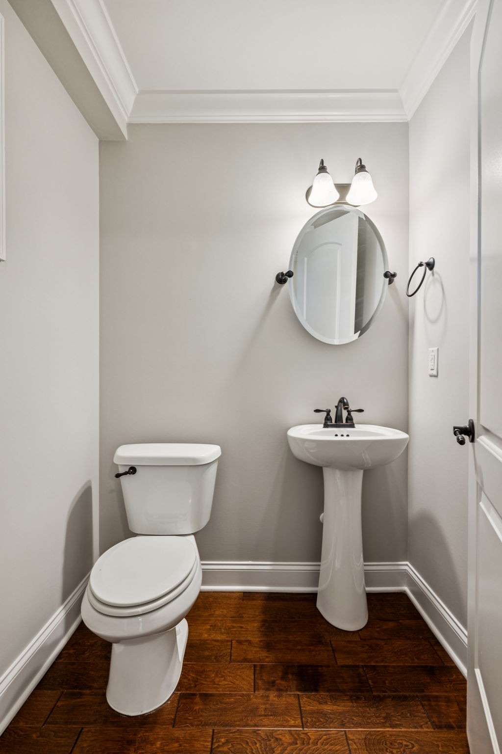 1037 Irish Way Property Photo 34