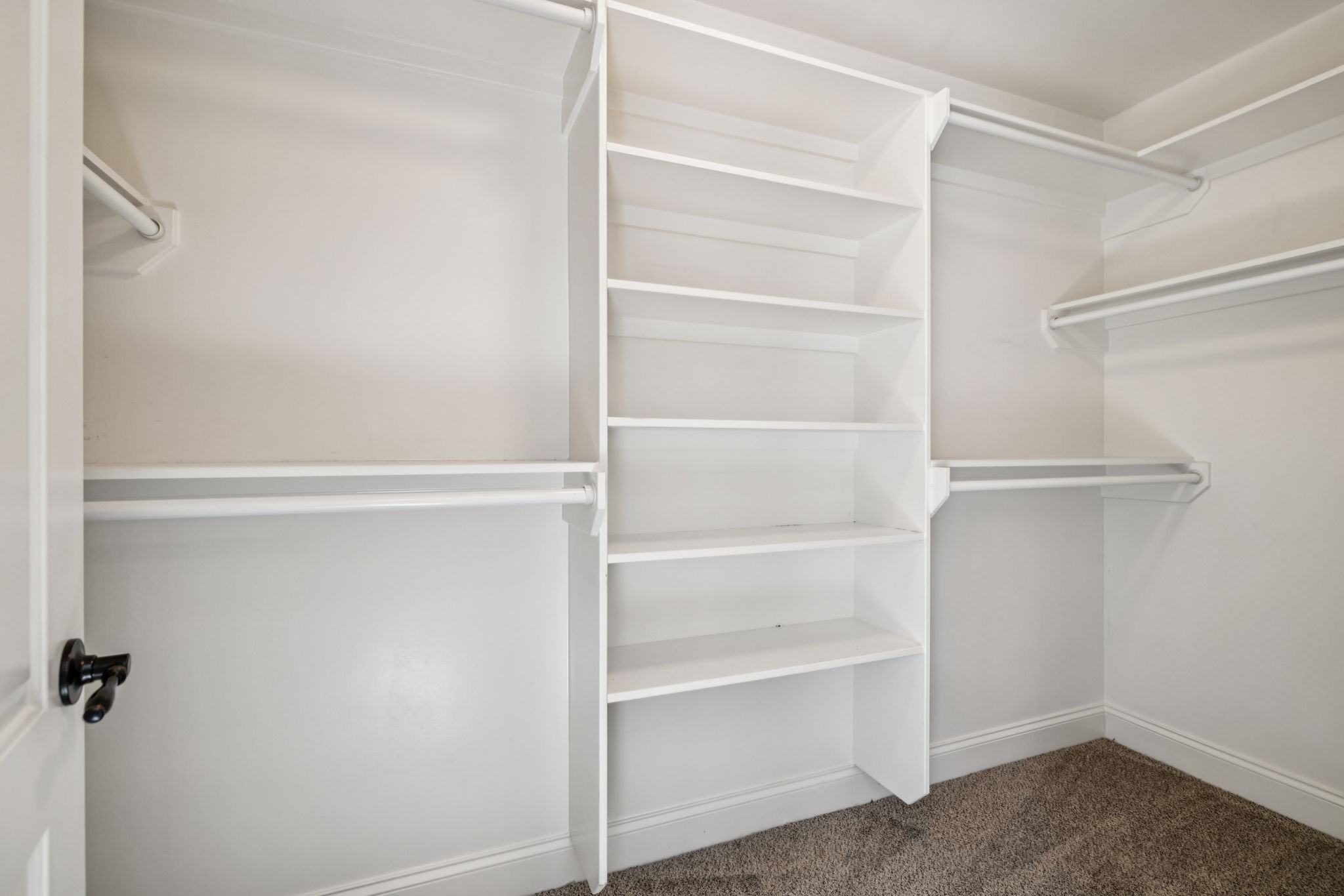 1037 Irish Way Property Photo 41