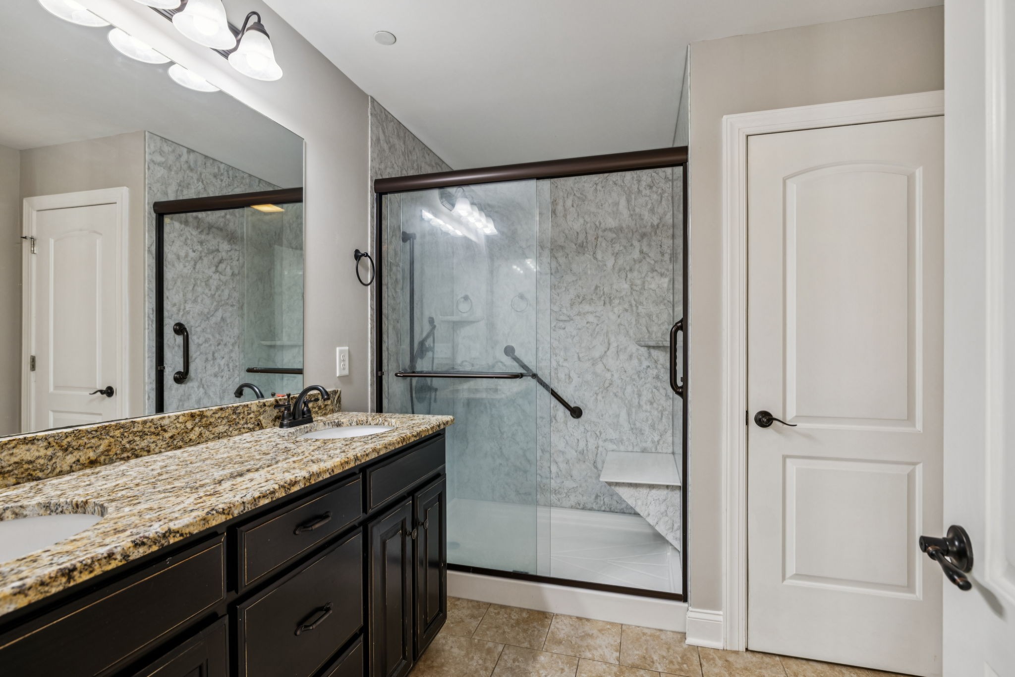 1037 Irish Way Property Photo 42