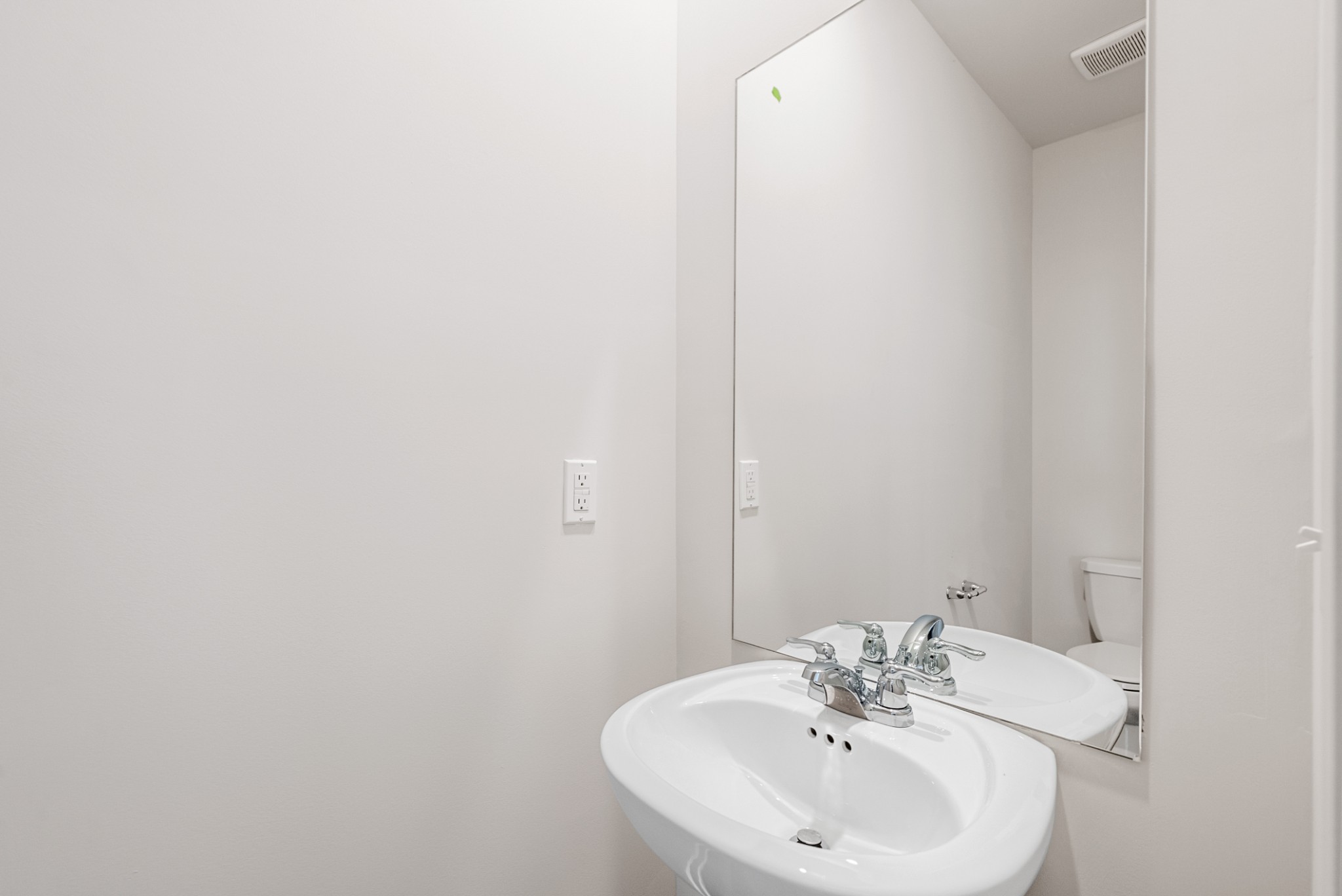 1156 Ross Farms Blvd Property Photo 12