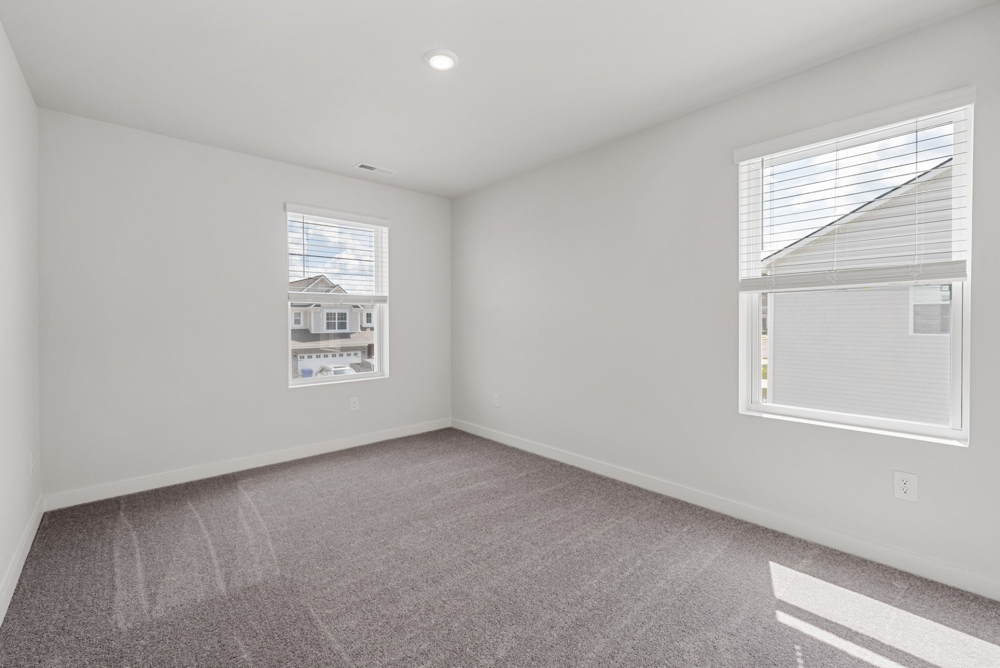 1156 Ross Farms Blvd Property Photo 24