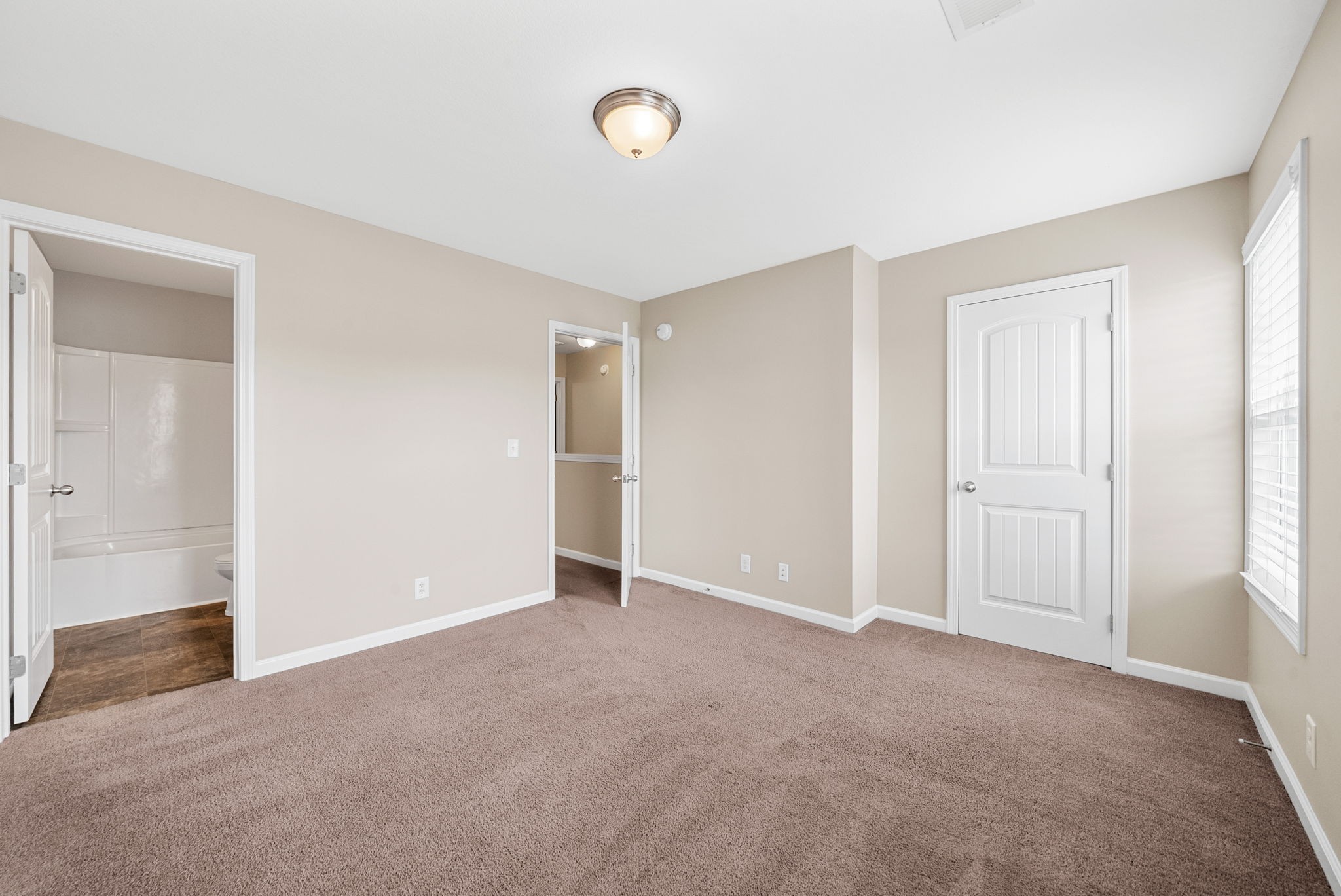 41 Ellington Terrace Property Photo 18