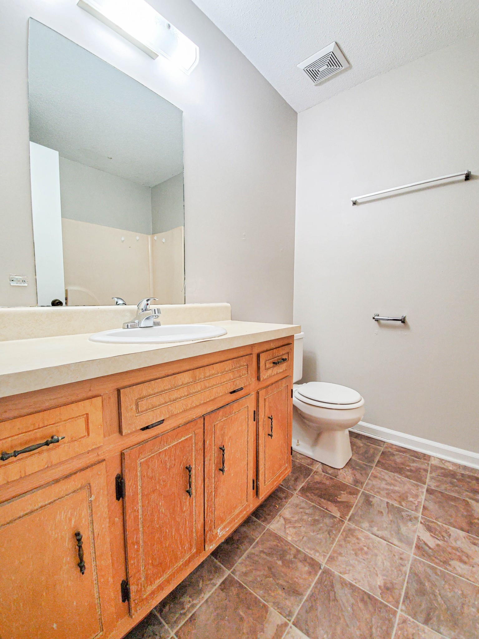 1561 E Knollwood Circle Property Photo 8