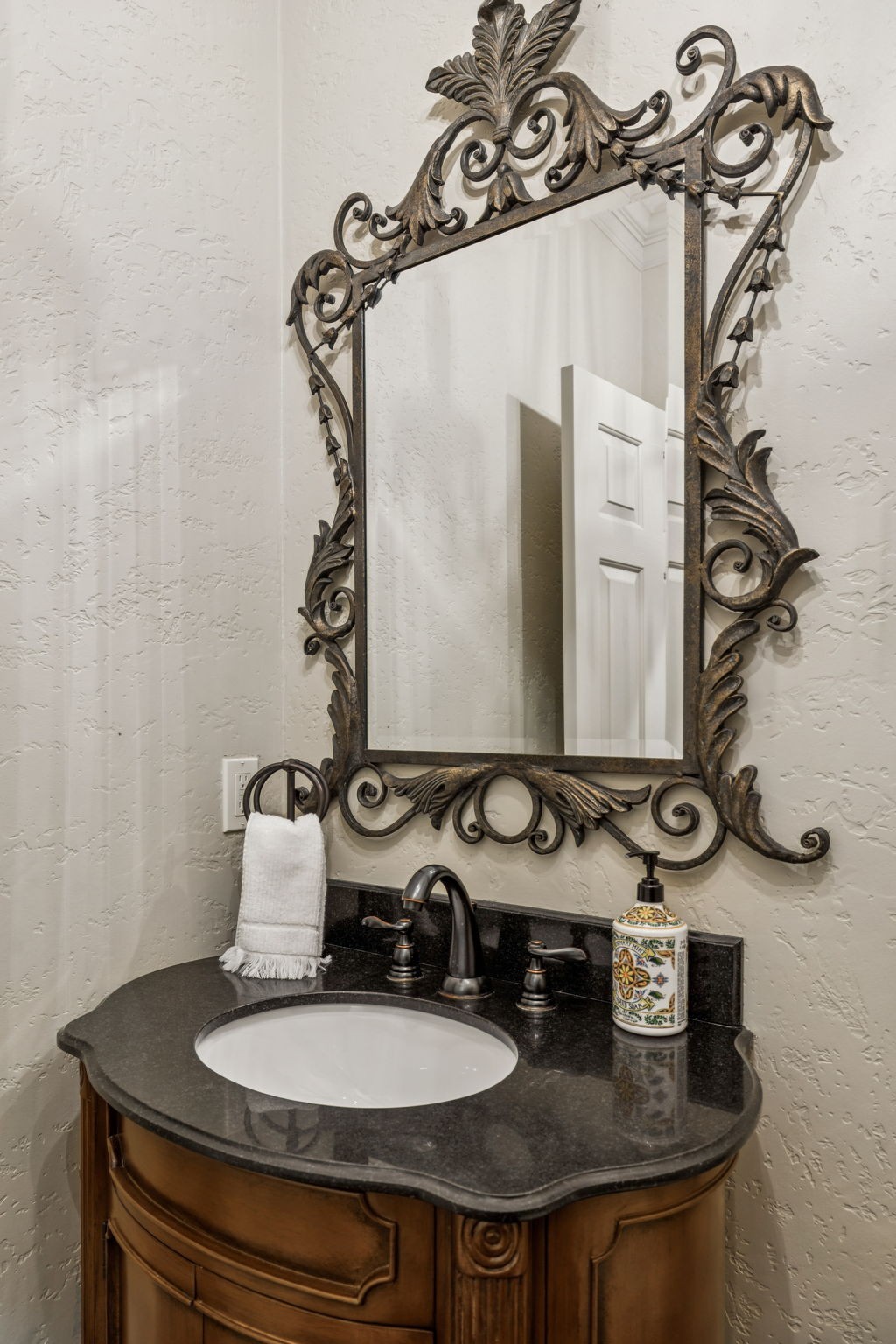 203 Kensington Park Property Photo 50