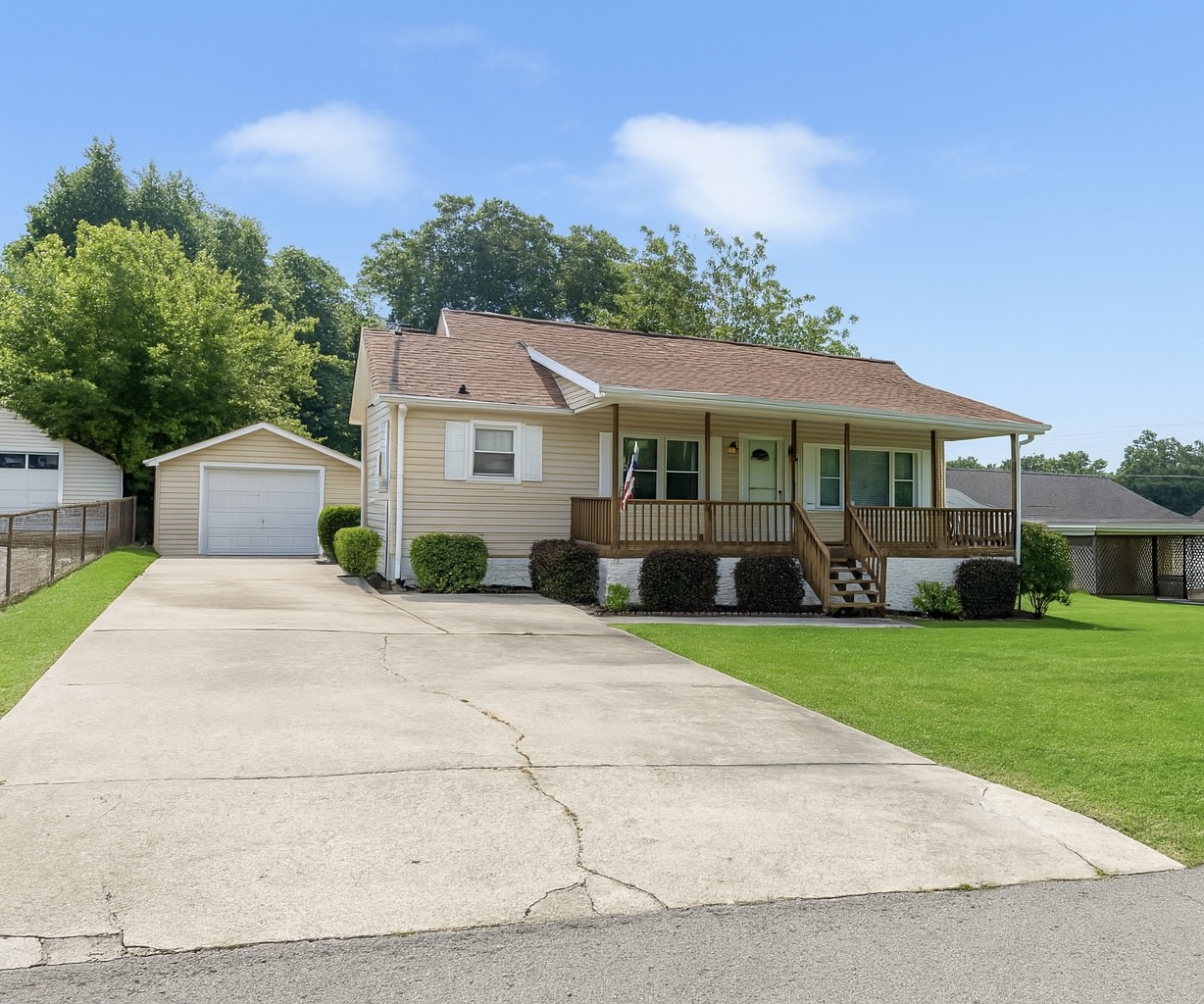44 Harrison Ave Property Photo 1