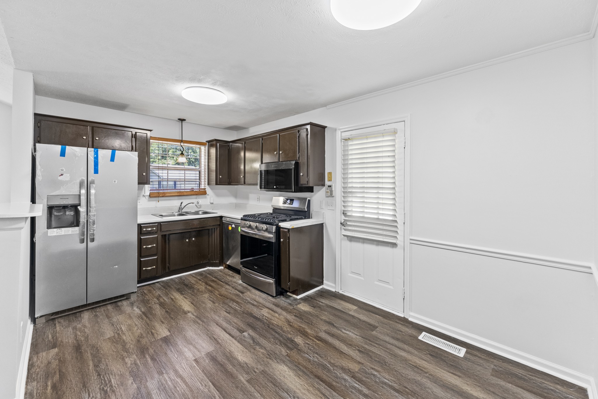 4880 Peppertree Dr Property Photo 8