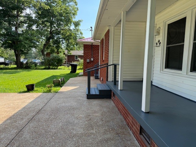 1217 Melrose St Property Photo 6