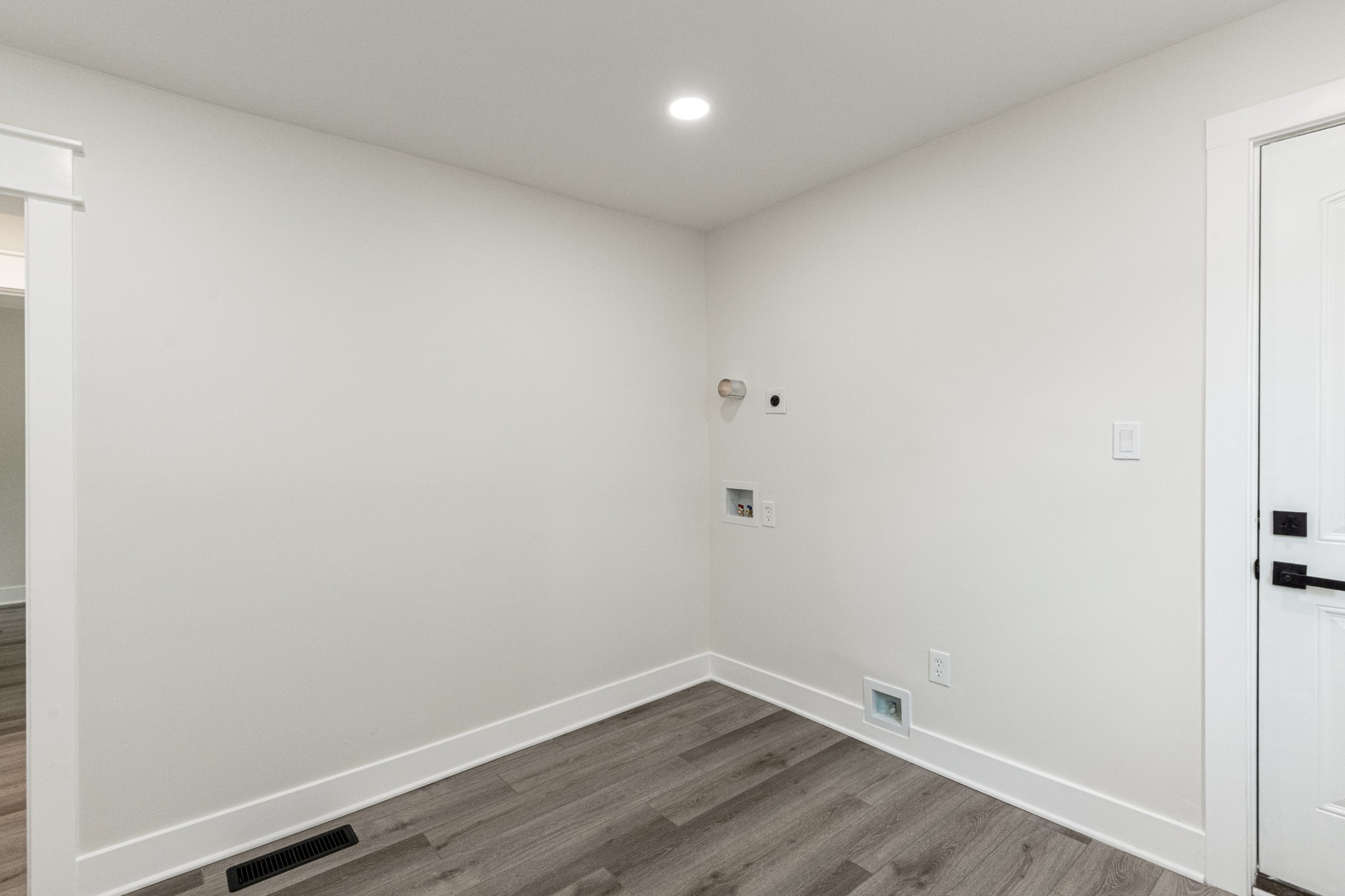1009 43rd Ave, N Property Photo 10