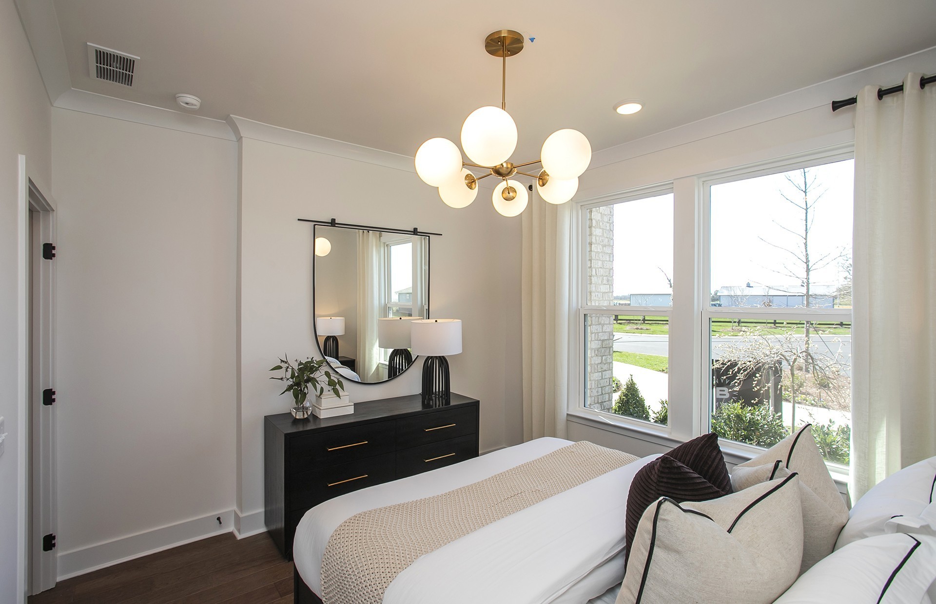 717 Great Basin Drive Property Photo 40