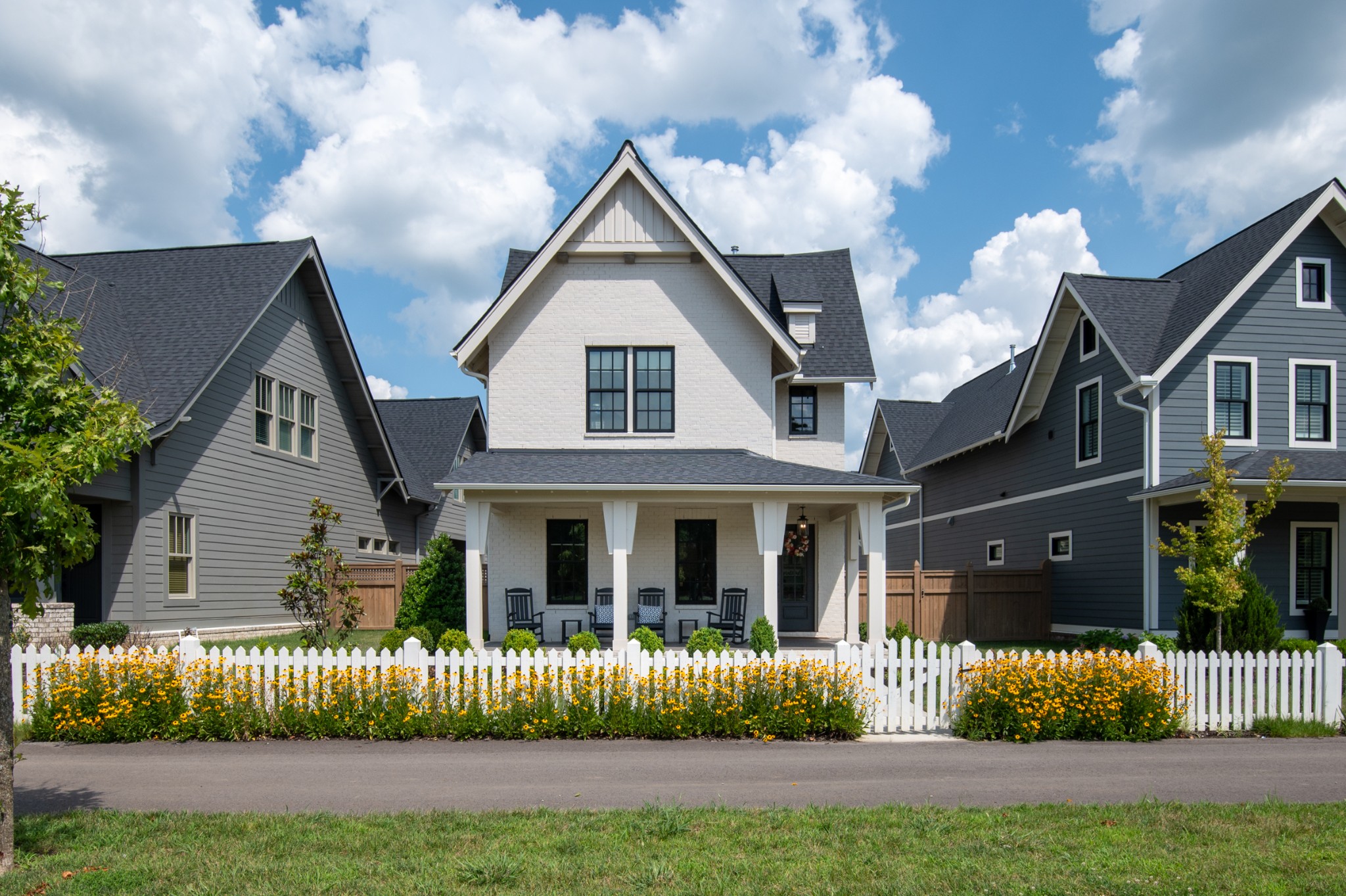 2618 Buckner Ln Property Photo 2