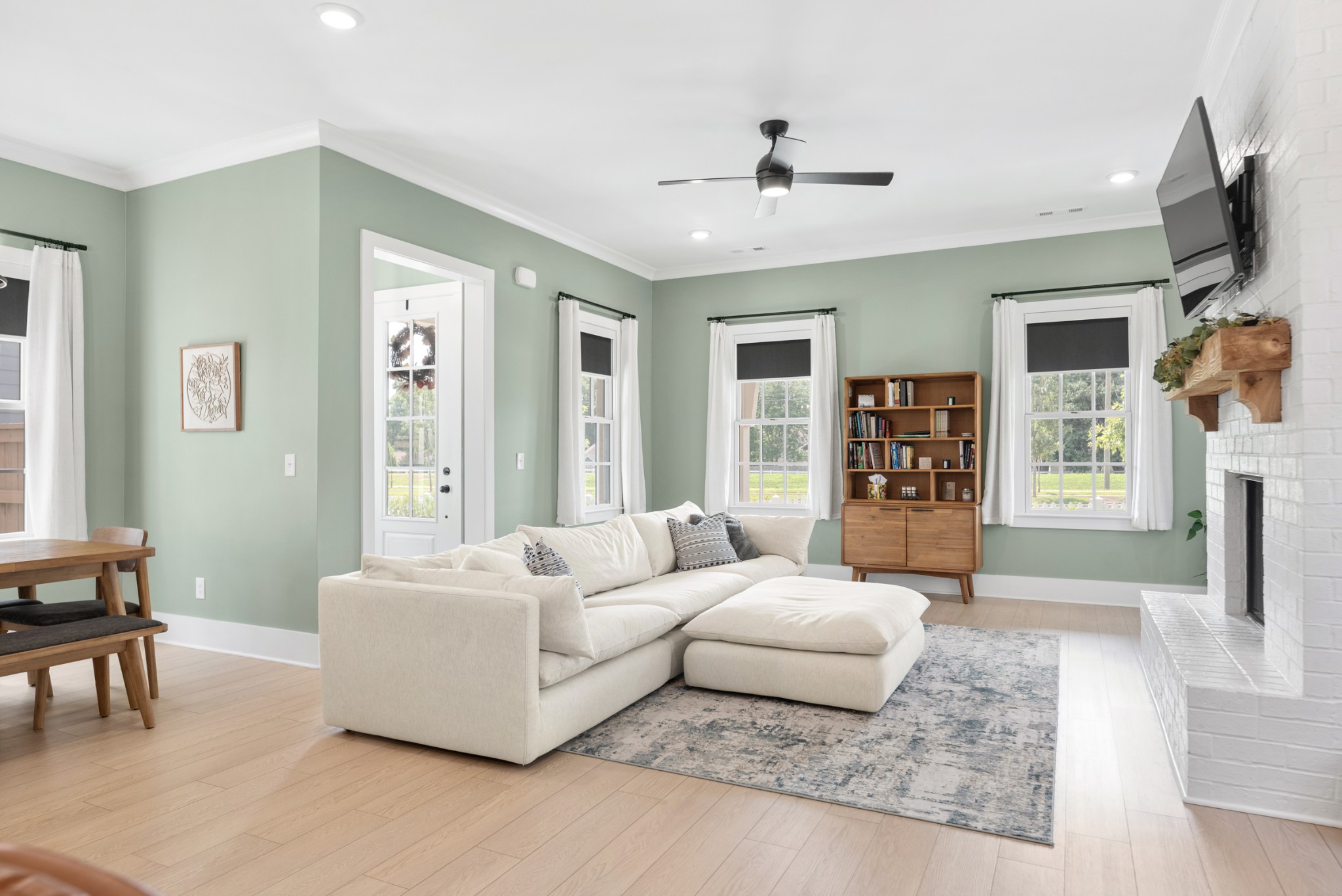 2618 Buckner Ln Property Photo 8