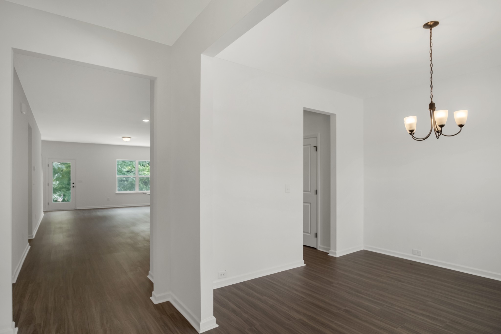 775 Chiswick Court Property Photo 6