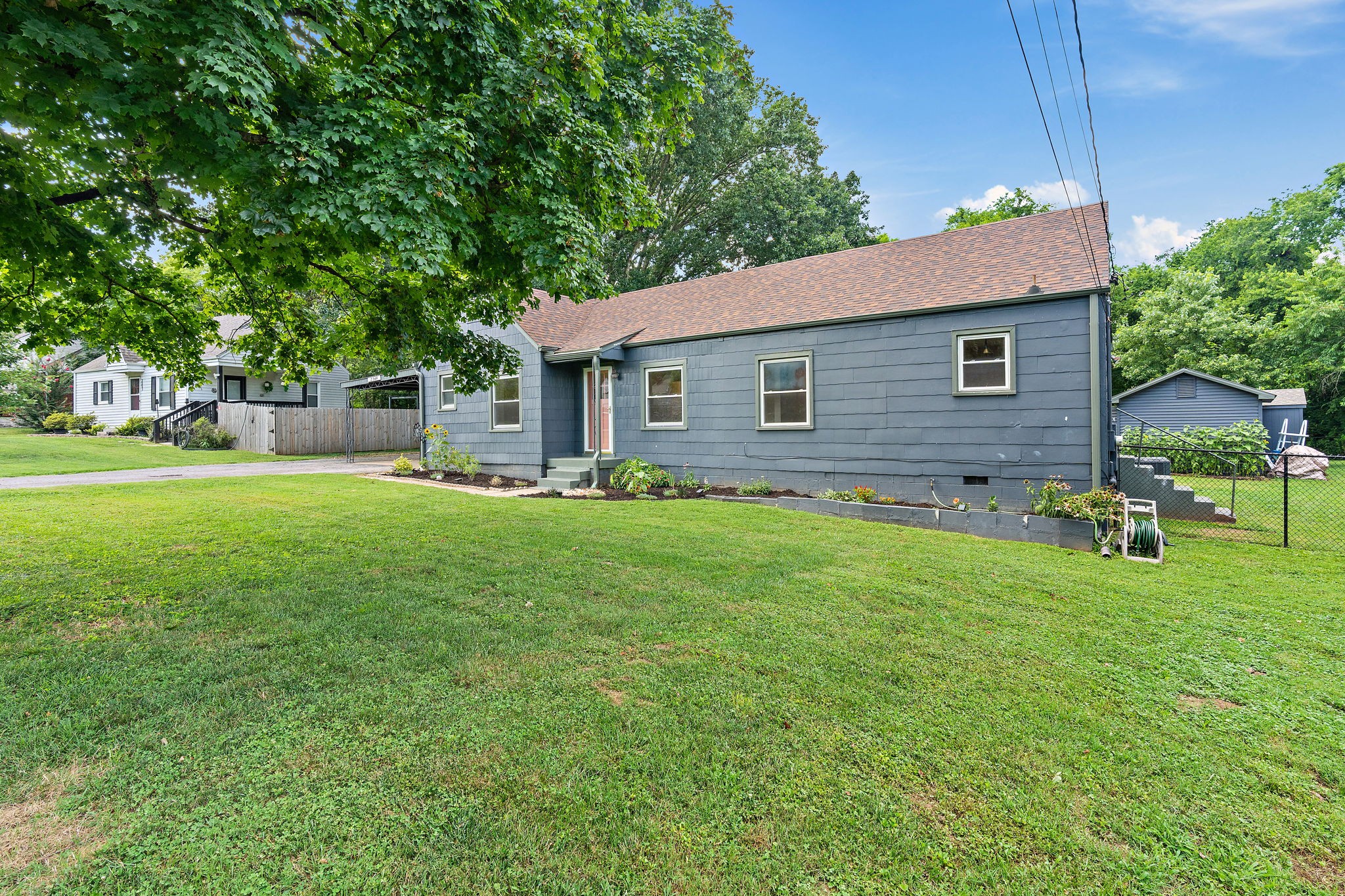 2549 Stinson Rd Property Photo 1