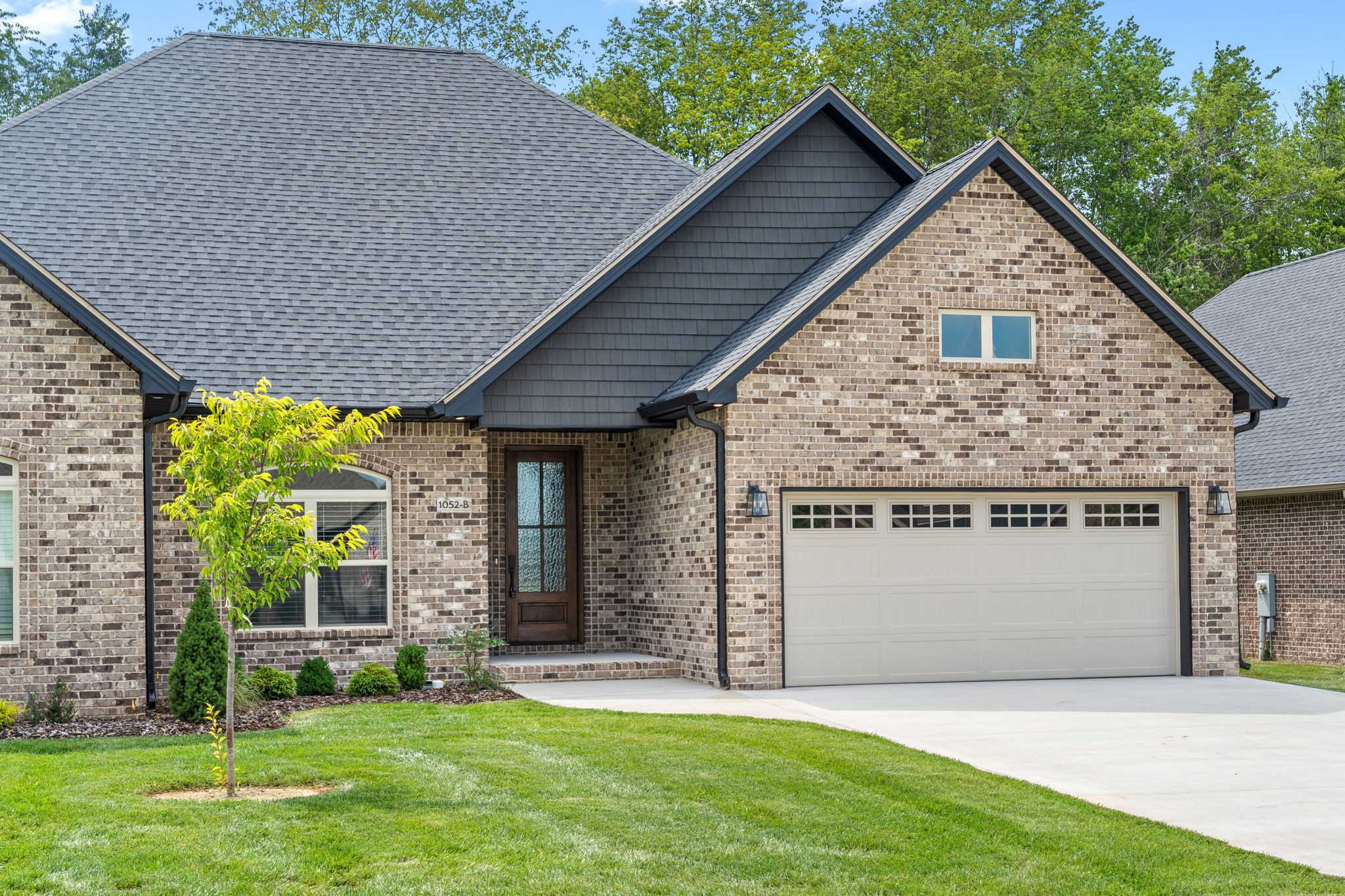 1052 Veridian Drive Property Photo 3