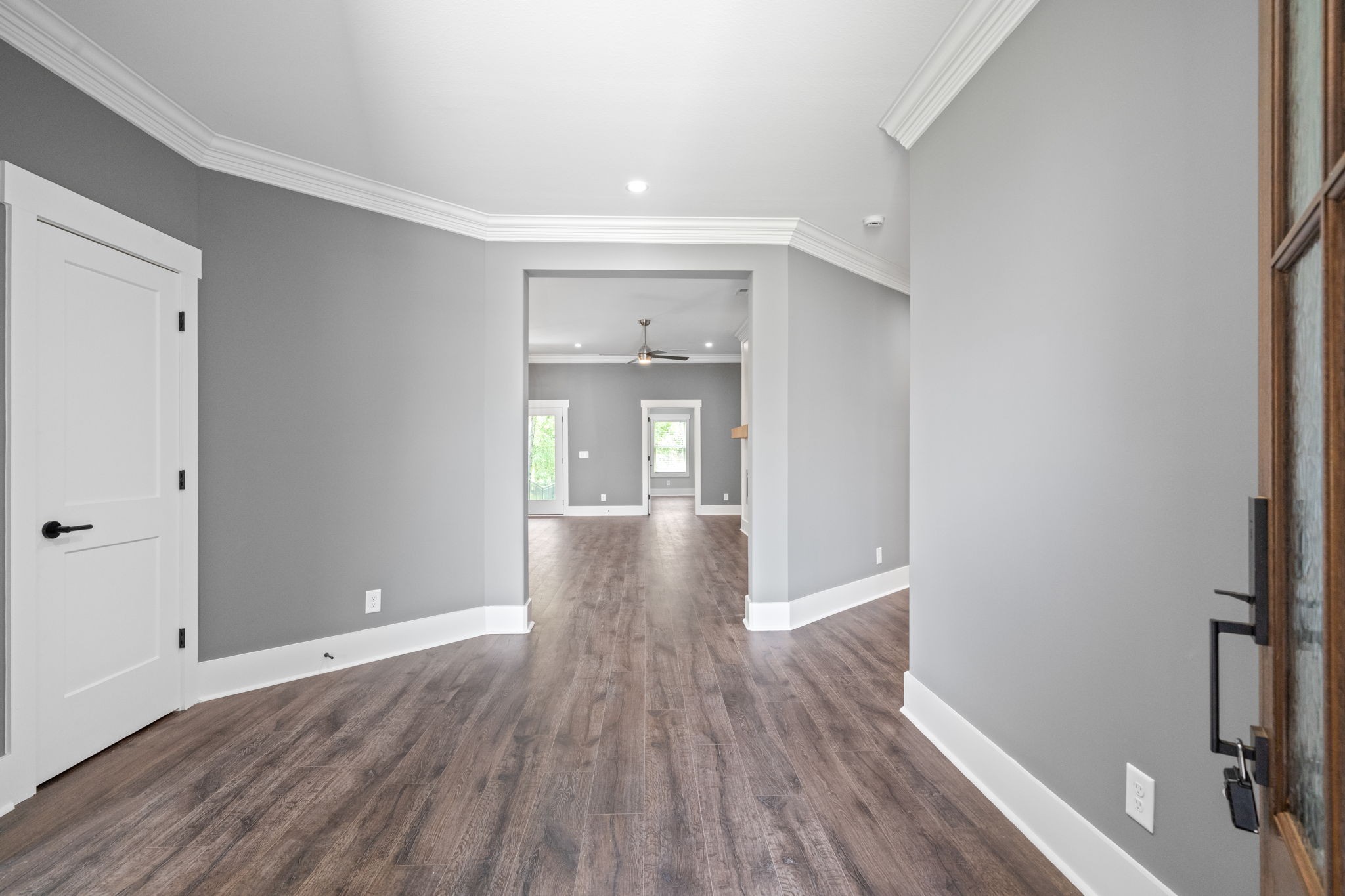 1052 Veridian Drive Property Photo 5
