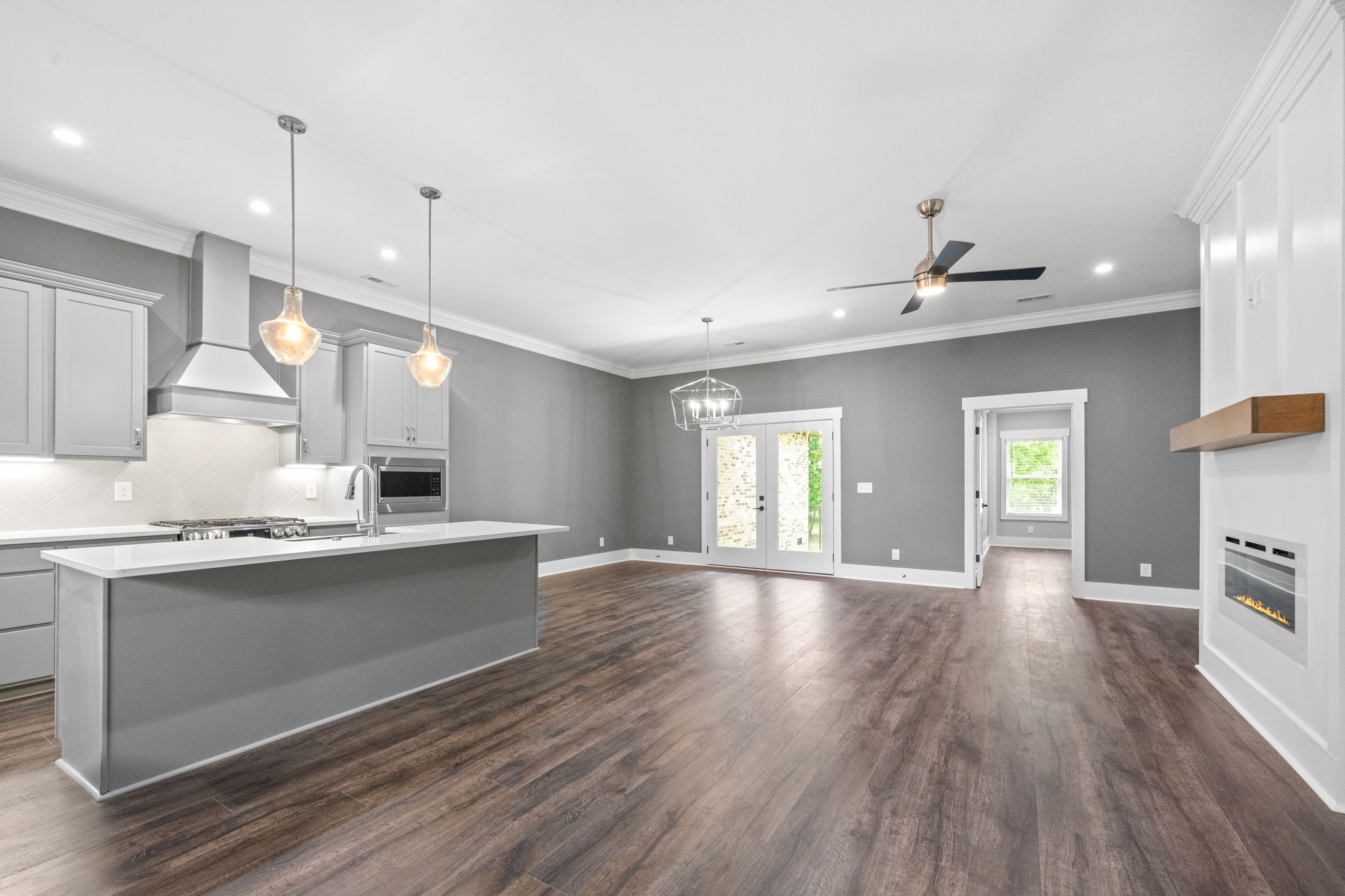 1052 Veridian Drive Property Photo 6