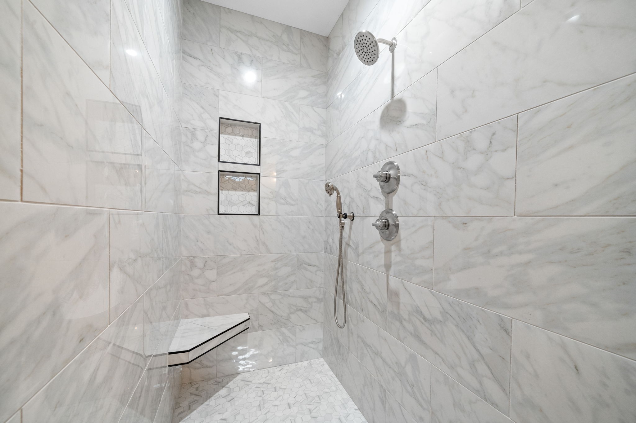 1052 Veridian Drive Property Photo 26