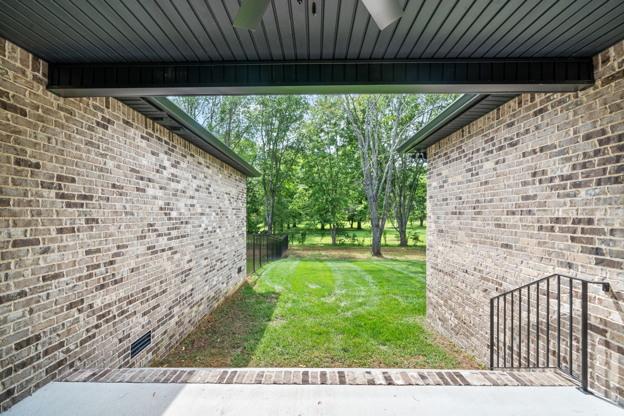 1052 Veridian Drive Property Photo 34