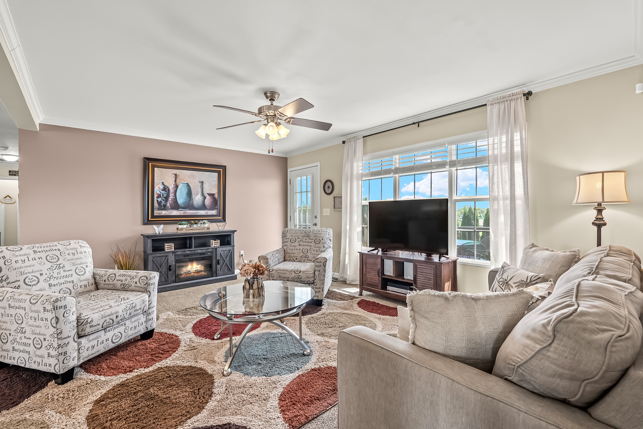 1011 Mccormick Xing Property Photo 19