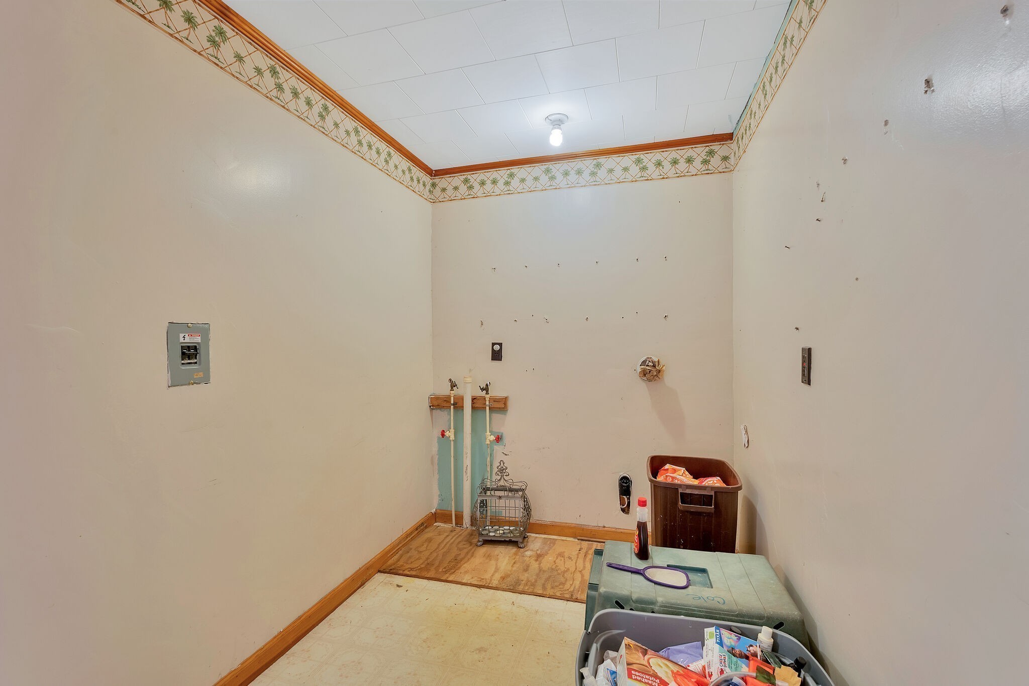 1183 Main St Property Photo 23