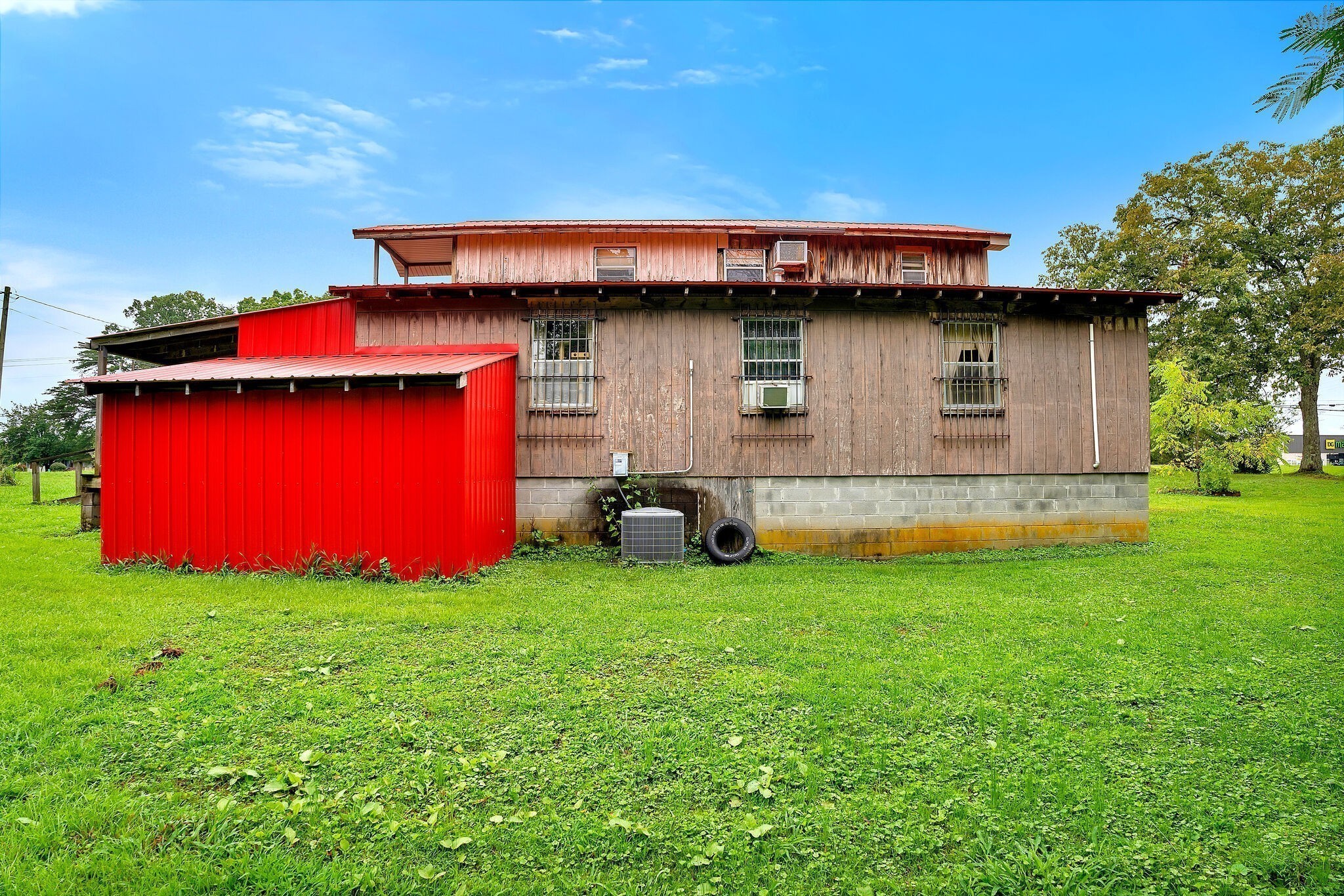 1183 Main St Property Photo 45