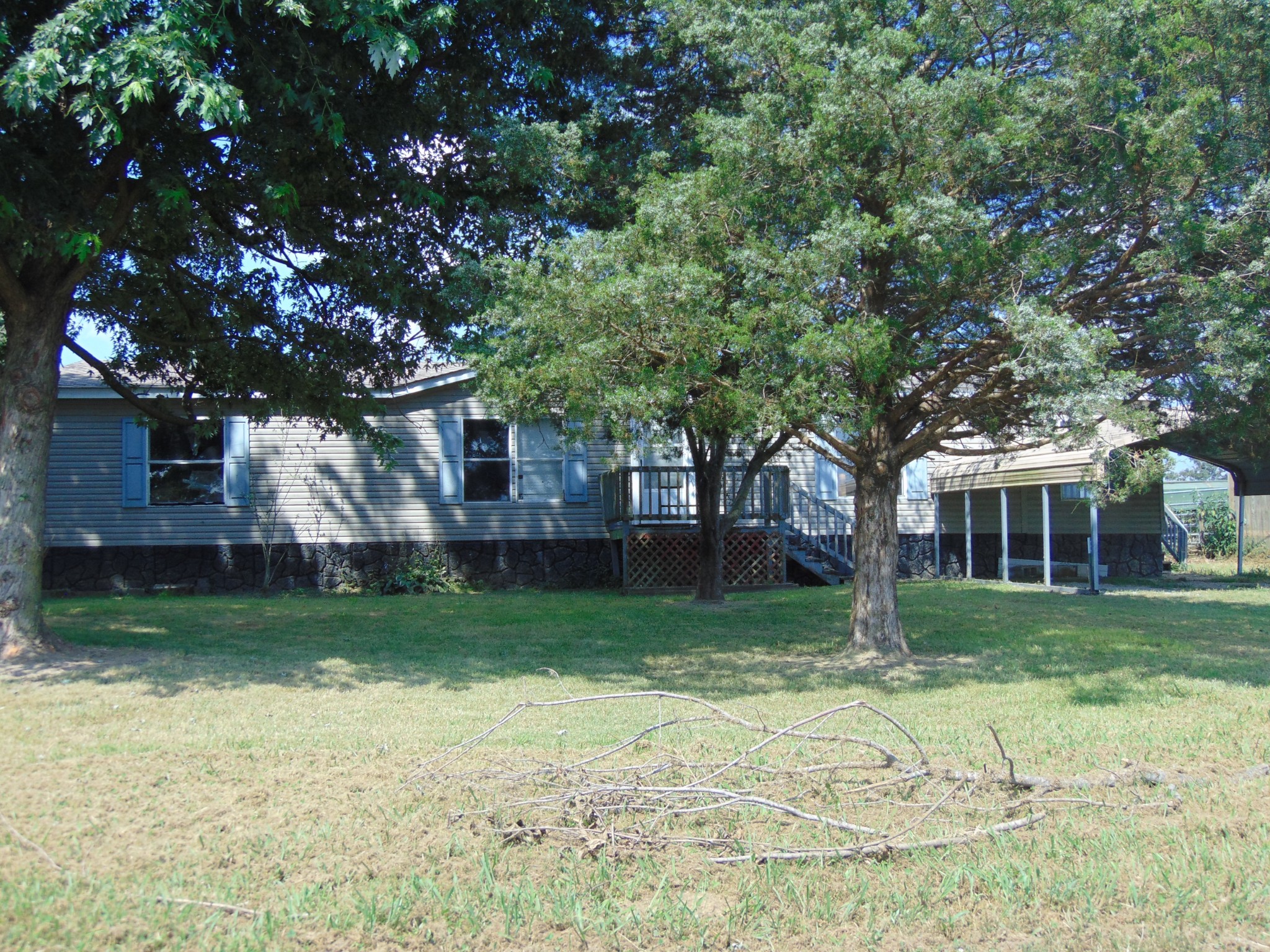 42 Oaks Rd Property Photo 1