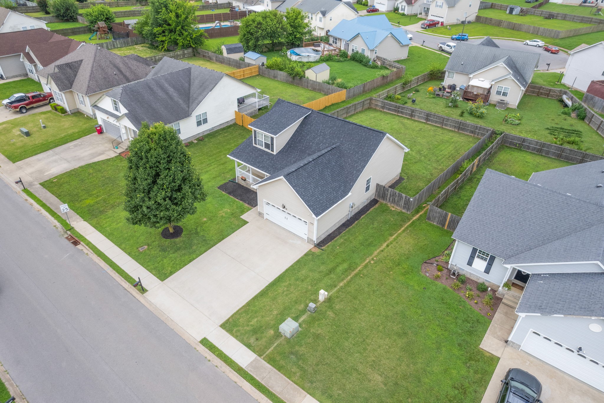 3792 Cindy Jo Dr, N Property Photo 1
