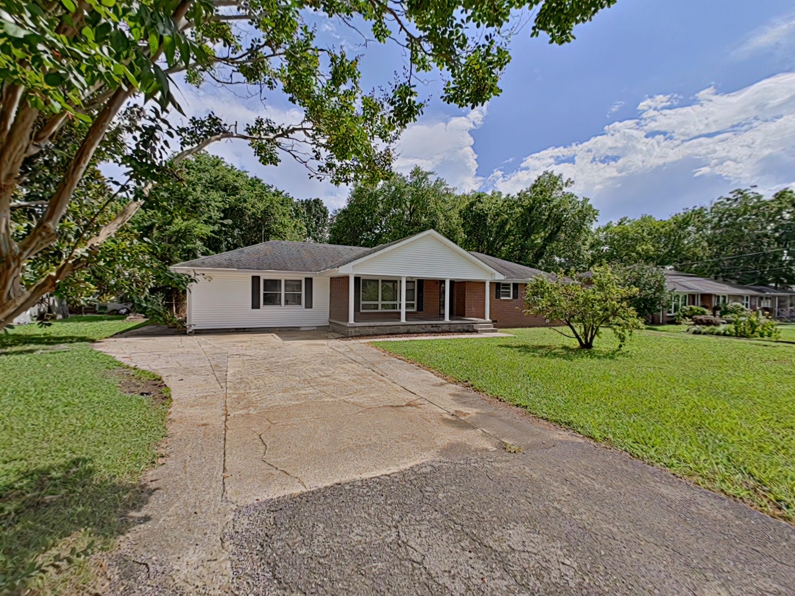 1106 Bagley Dr Property Photo 1
