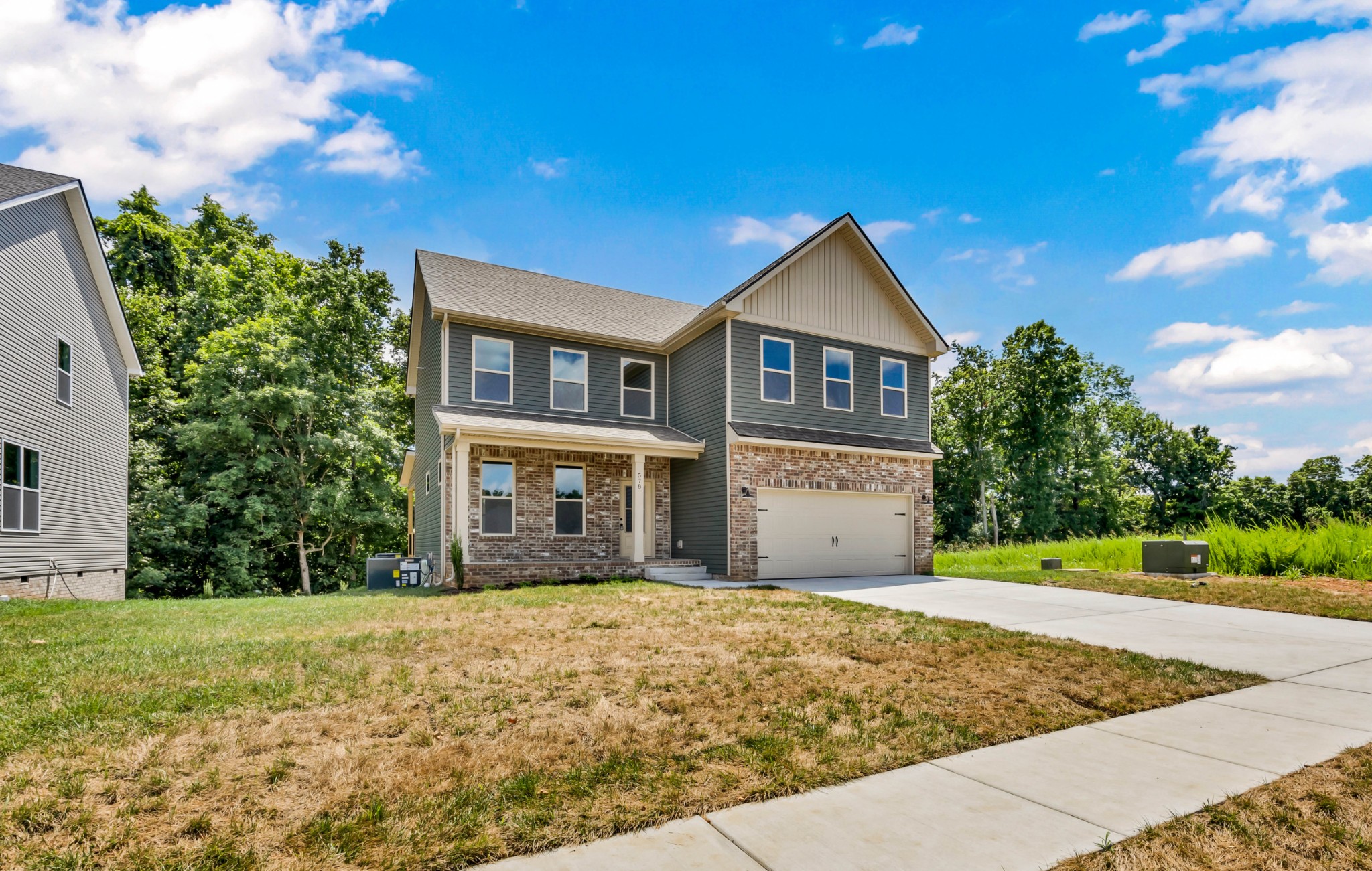 578 Pongracz Way Property Photo 3