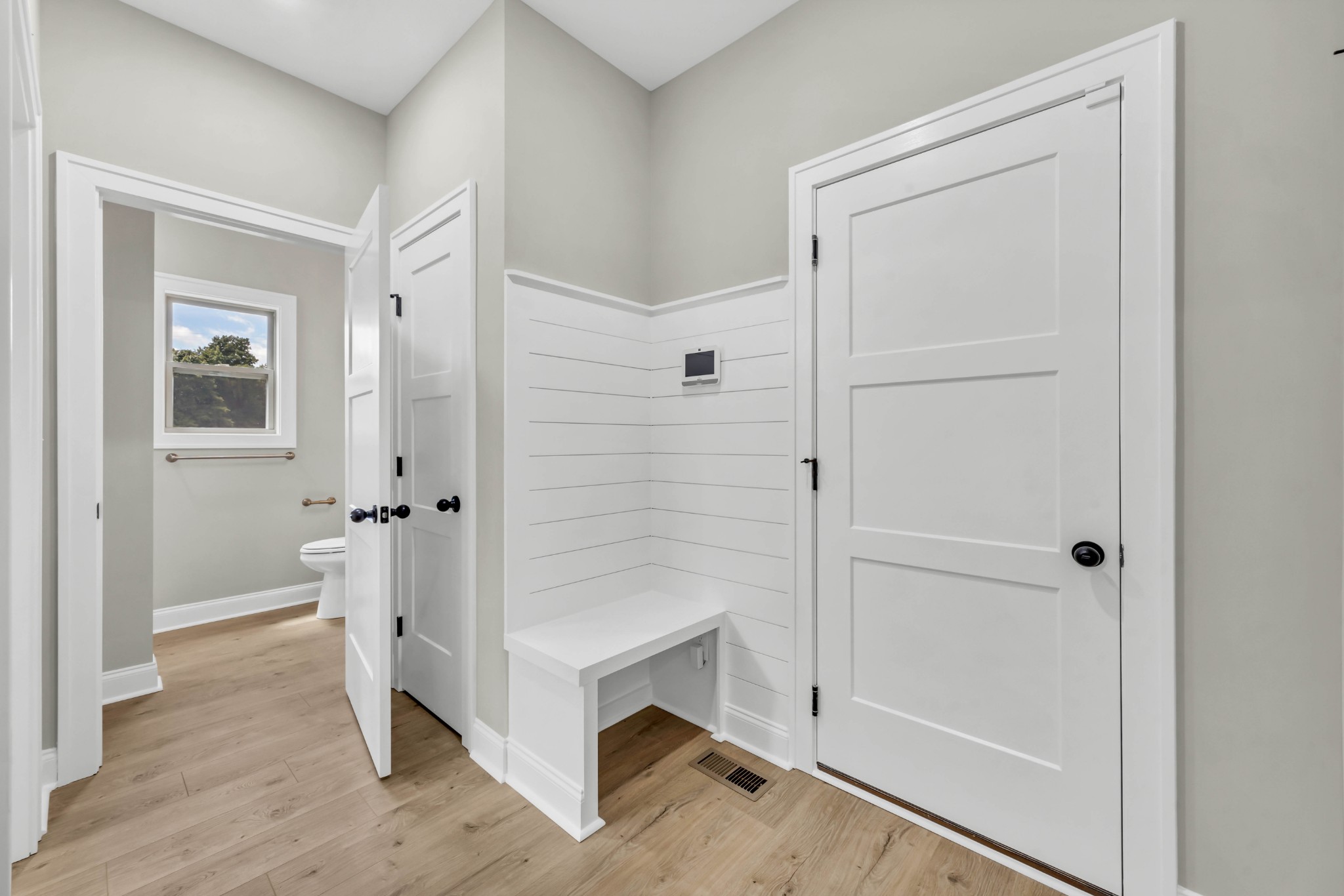 578 Pongracz Way Property Photo 16