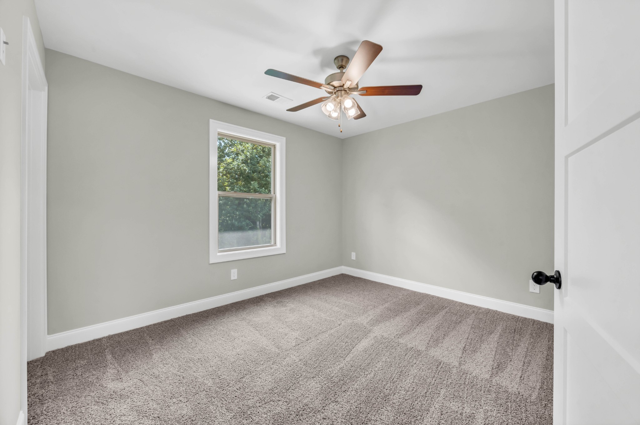 578 Pongracz Way Property Photo 25