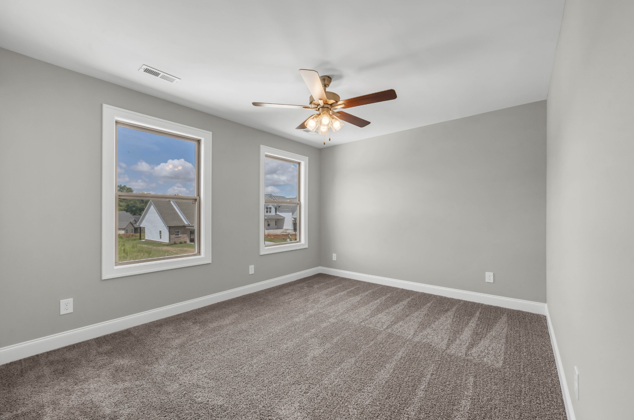 578 Pongracz Way Property Photo 28