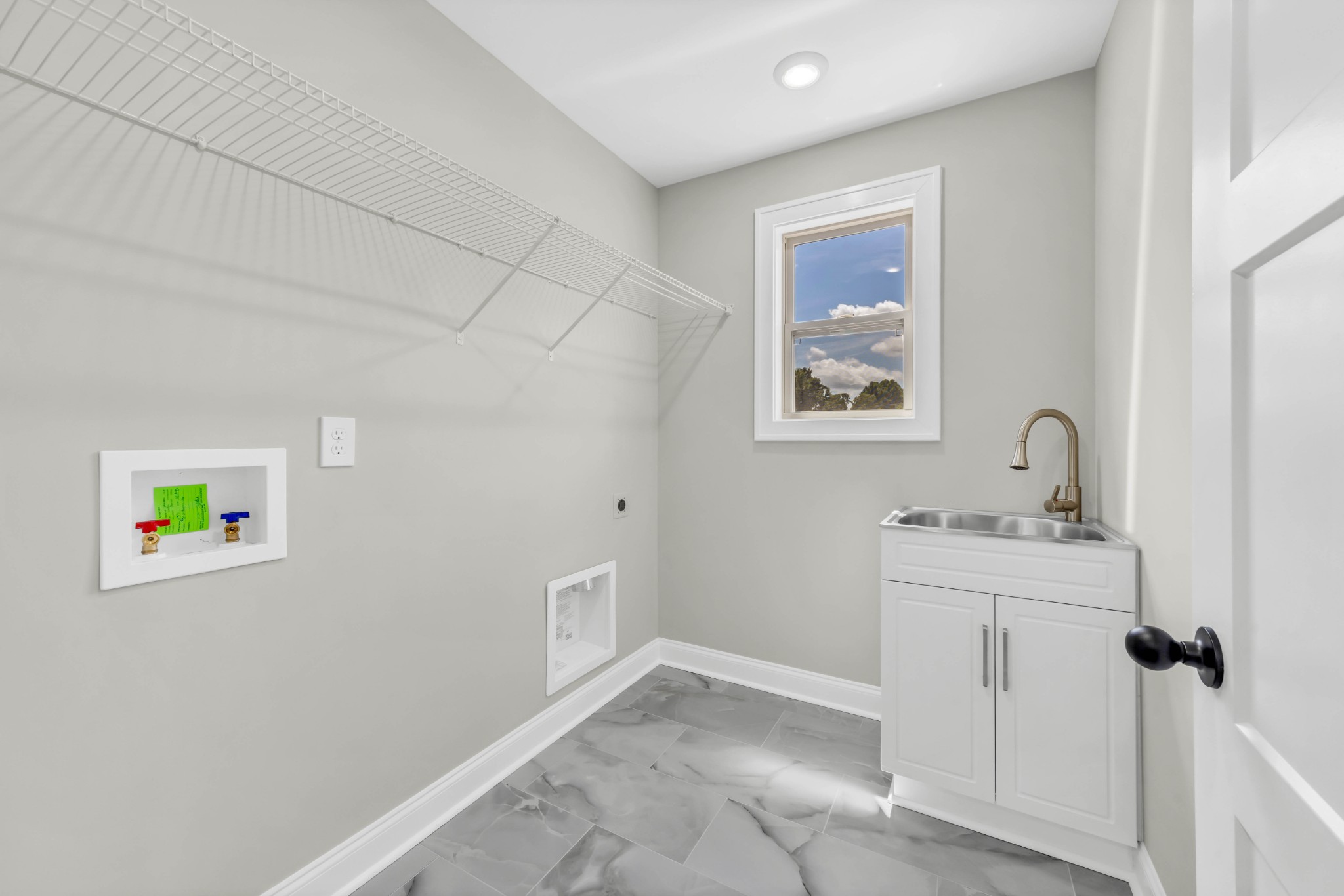 578 Pongracz Way Property Photo 31