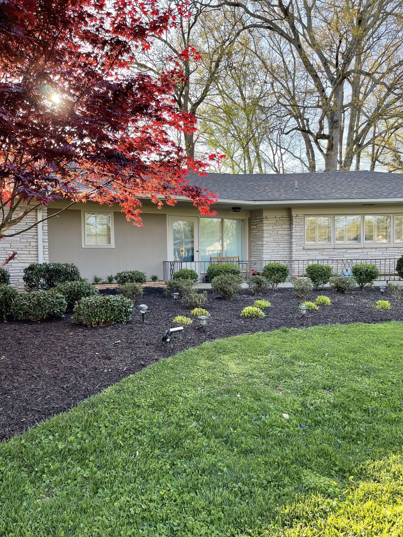 211 Admiral Cir, N Property Photo 1