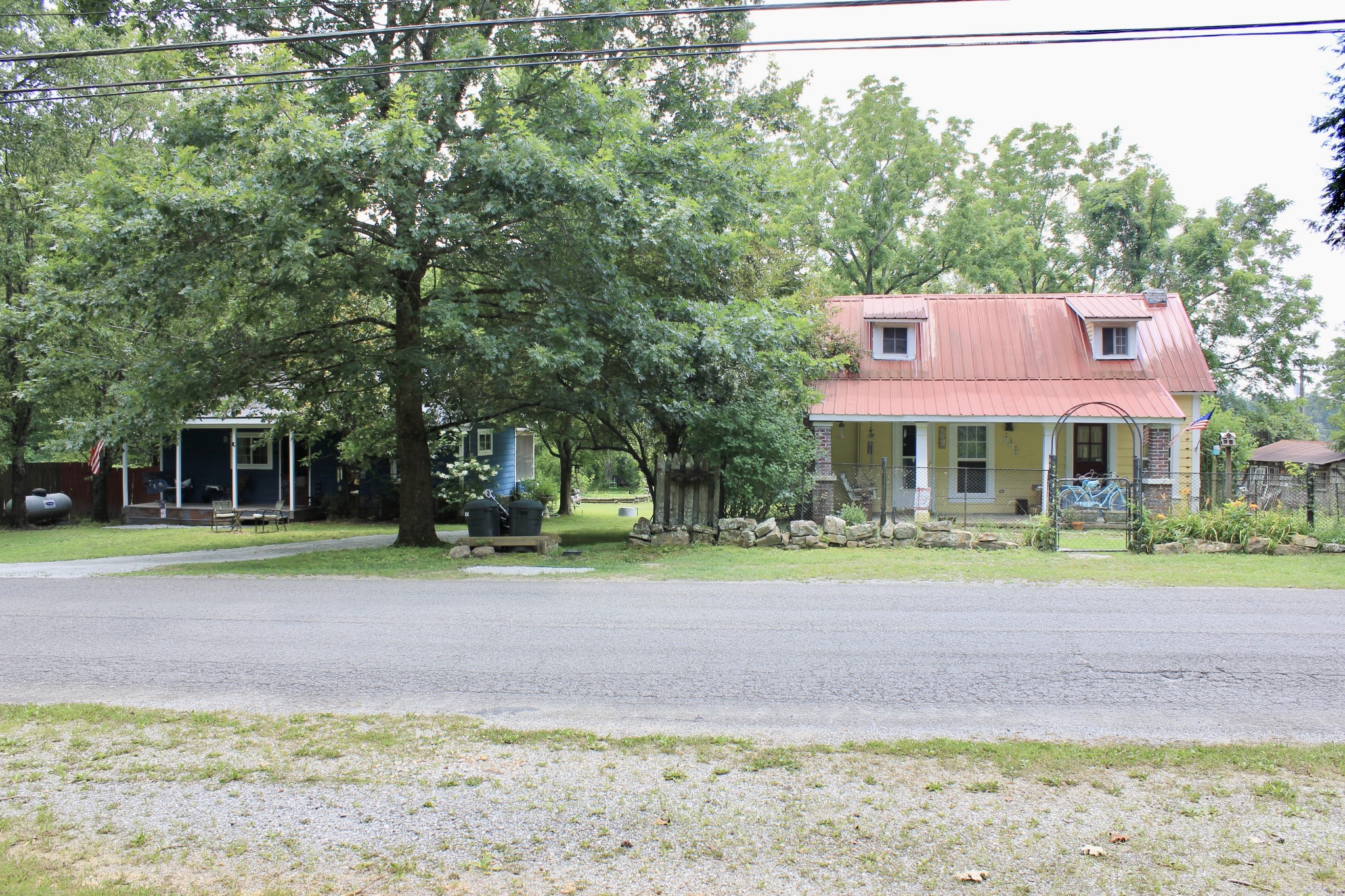 520 3rd St Property Photo 1