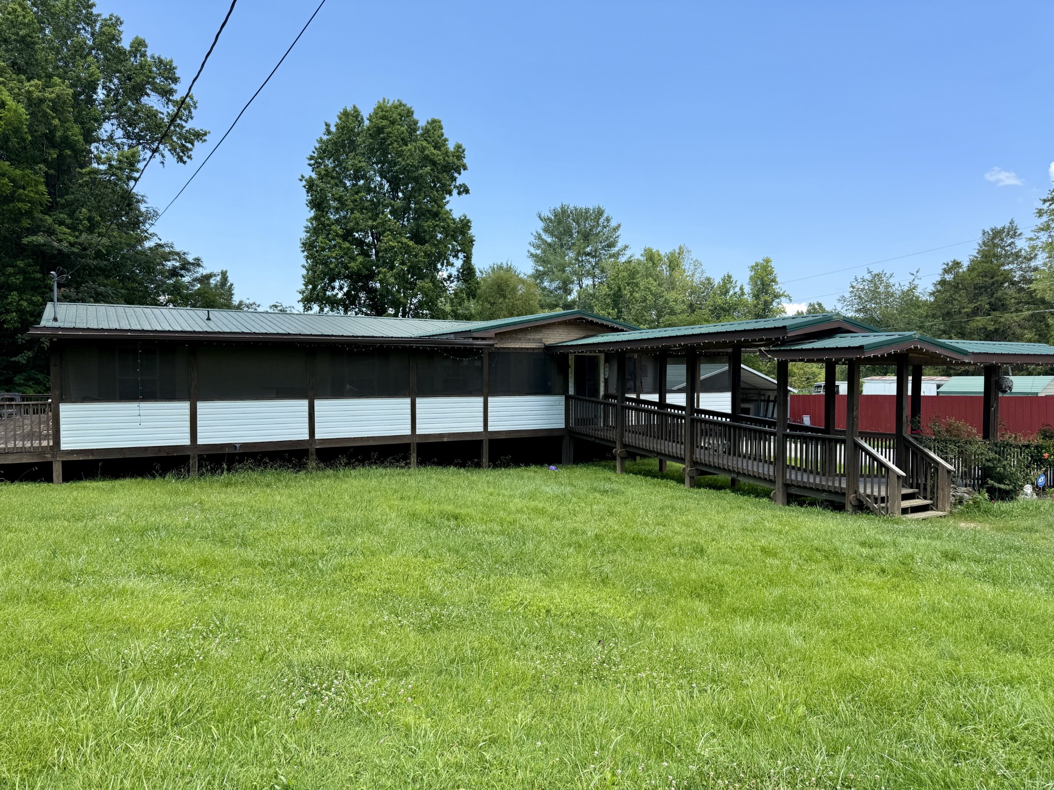 494 Driftwood Rd Property Photo 1