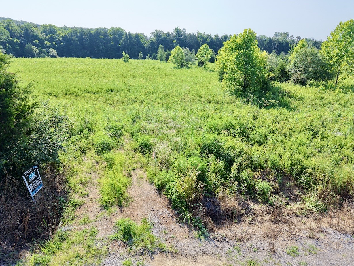 2 Bristol Dr Property Photo 5