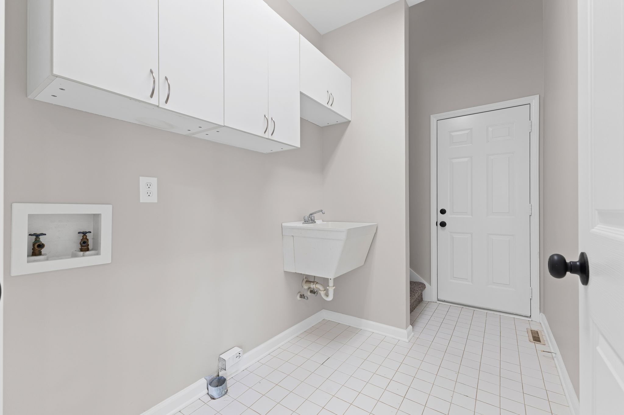 236 Comer Cir Property Photo 14