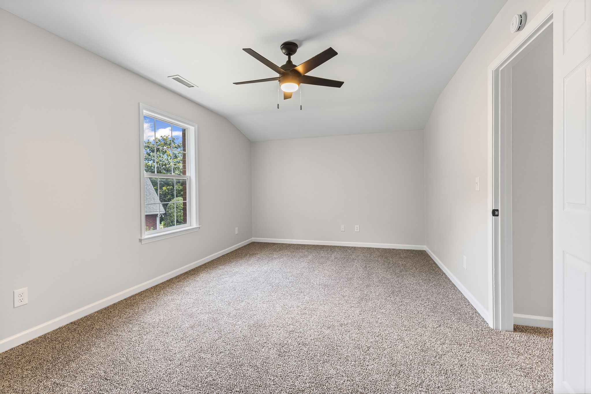 236 Comer Cir Property Photo 21