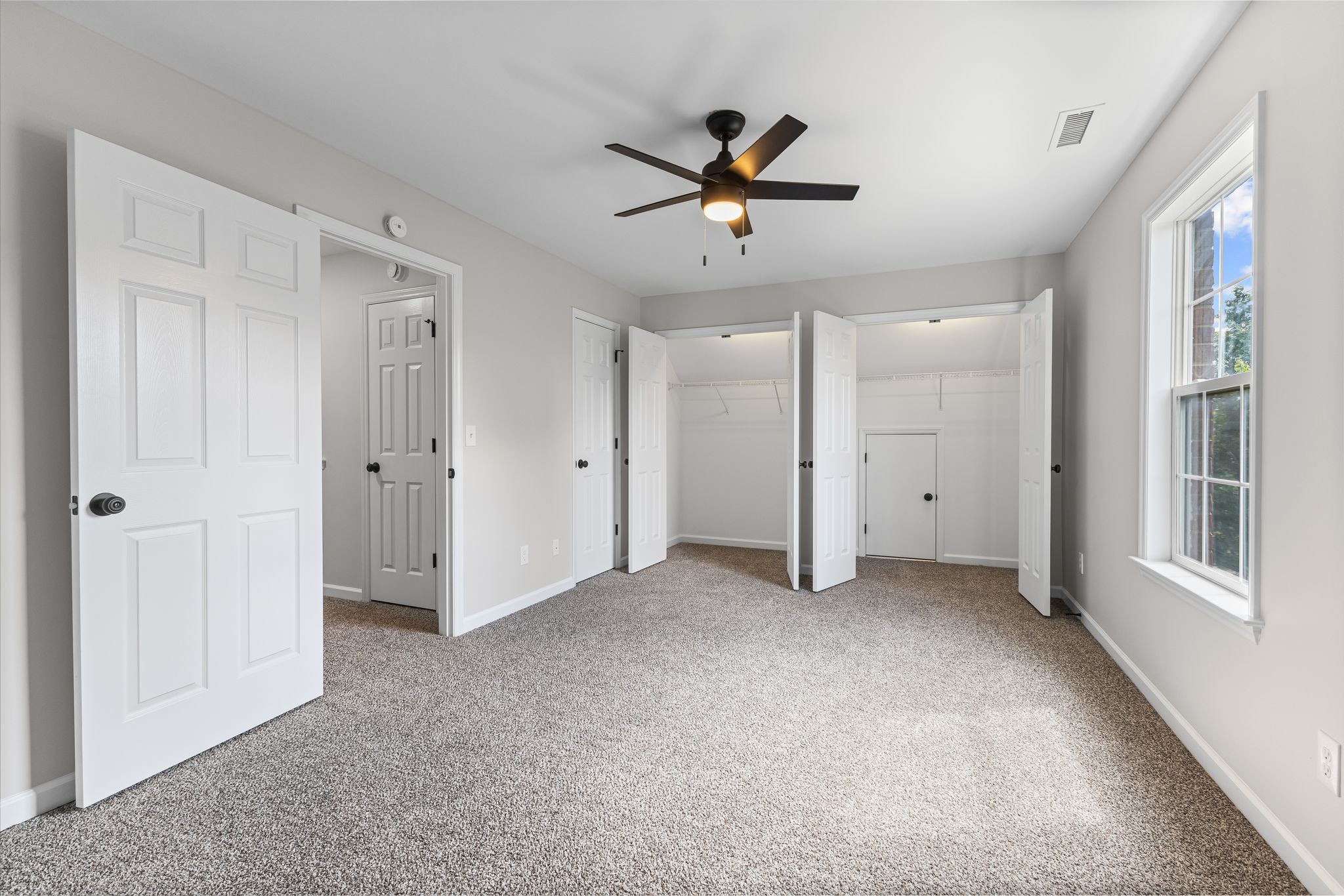 236 Comer Cir Property Photo 22